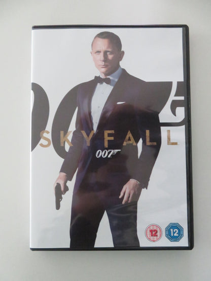 Skyfall (DVD) 007 Daniel Craig Judi Dench 2012 Region 2 Movie posters