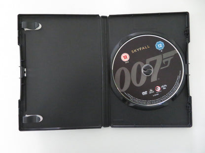 Skyfall (DVD) 007 Daniel Craig Judi Dench 2012 Region 2 Movie posters
