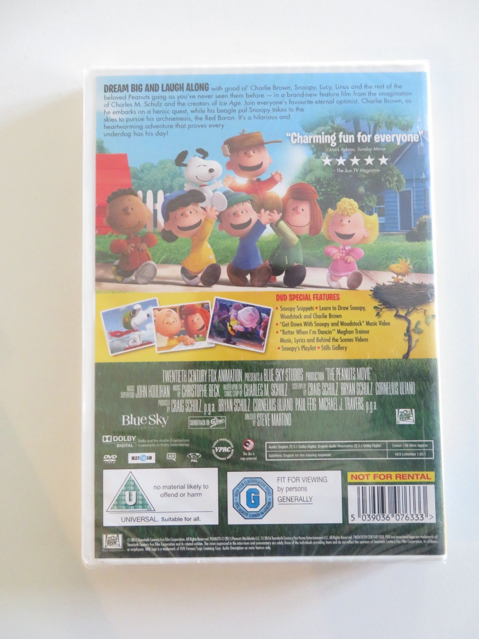 SNOOPY AND CHARLIE BROWN: THE PEANUTS MOVIE (DVD) NOAH SCHNAPP 2015 REGION 2 Rendezvous Cinema Movie posters