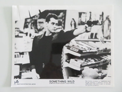 SOMETHING WILD - B MOVIE STILL PHOTO LOT OF 4 JEFF DANIELS MELANIE GRIFFITHS 1986 Movie posters
