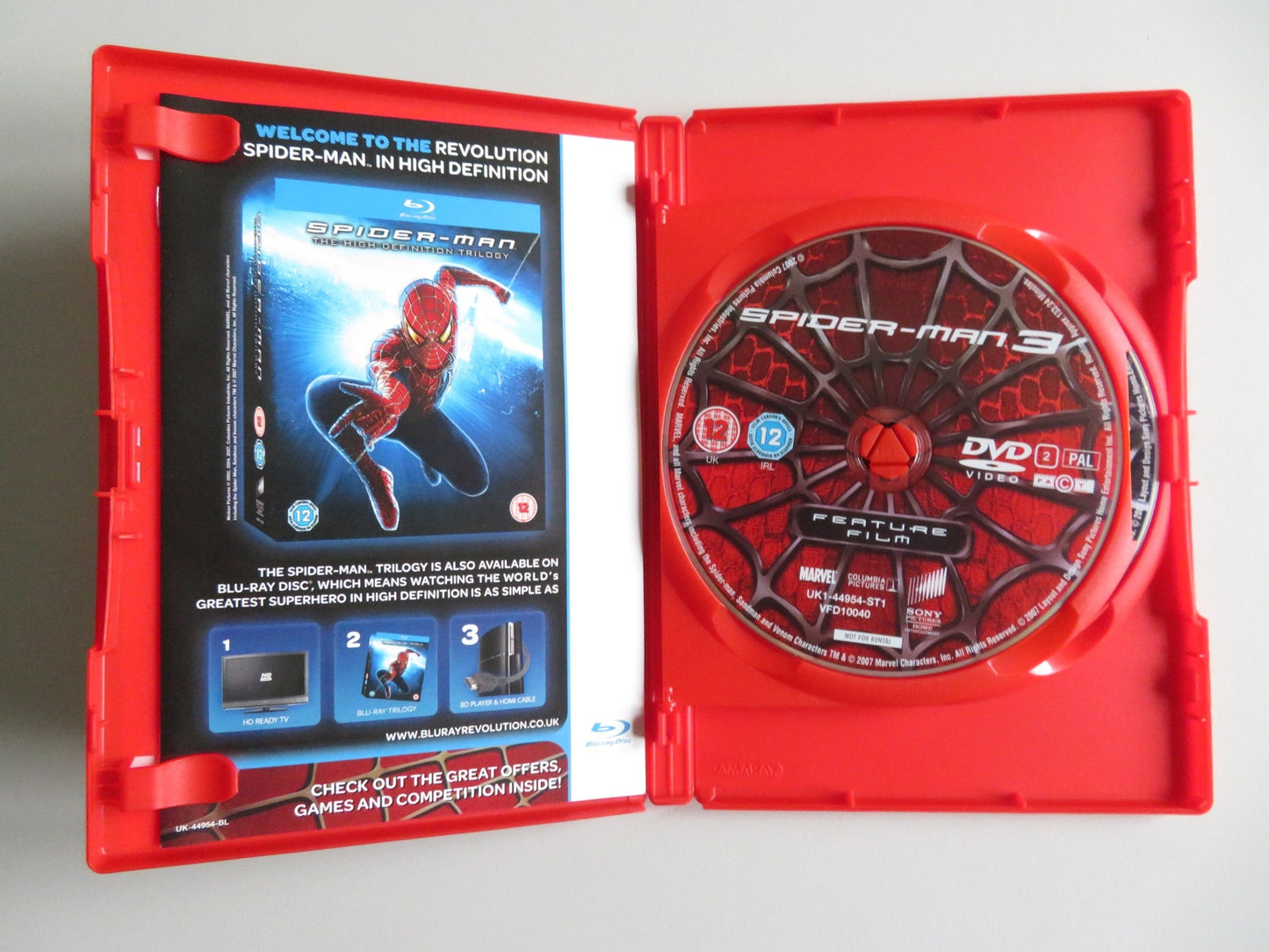 SPIDER - MAN TRILOGY (DVD BOXSET) MARVEL TOBY MAGUIRE KIRSTEN DUNST 2002 REGION 2 Movie posters