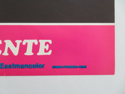 STEEL - FISTED DRAGON - A ITALIAN FOTOBUSTA POSTER JOHNNY HONG KONG FATIMAH 1977 Movie posters