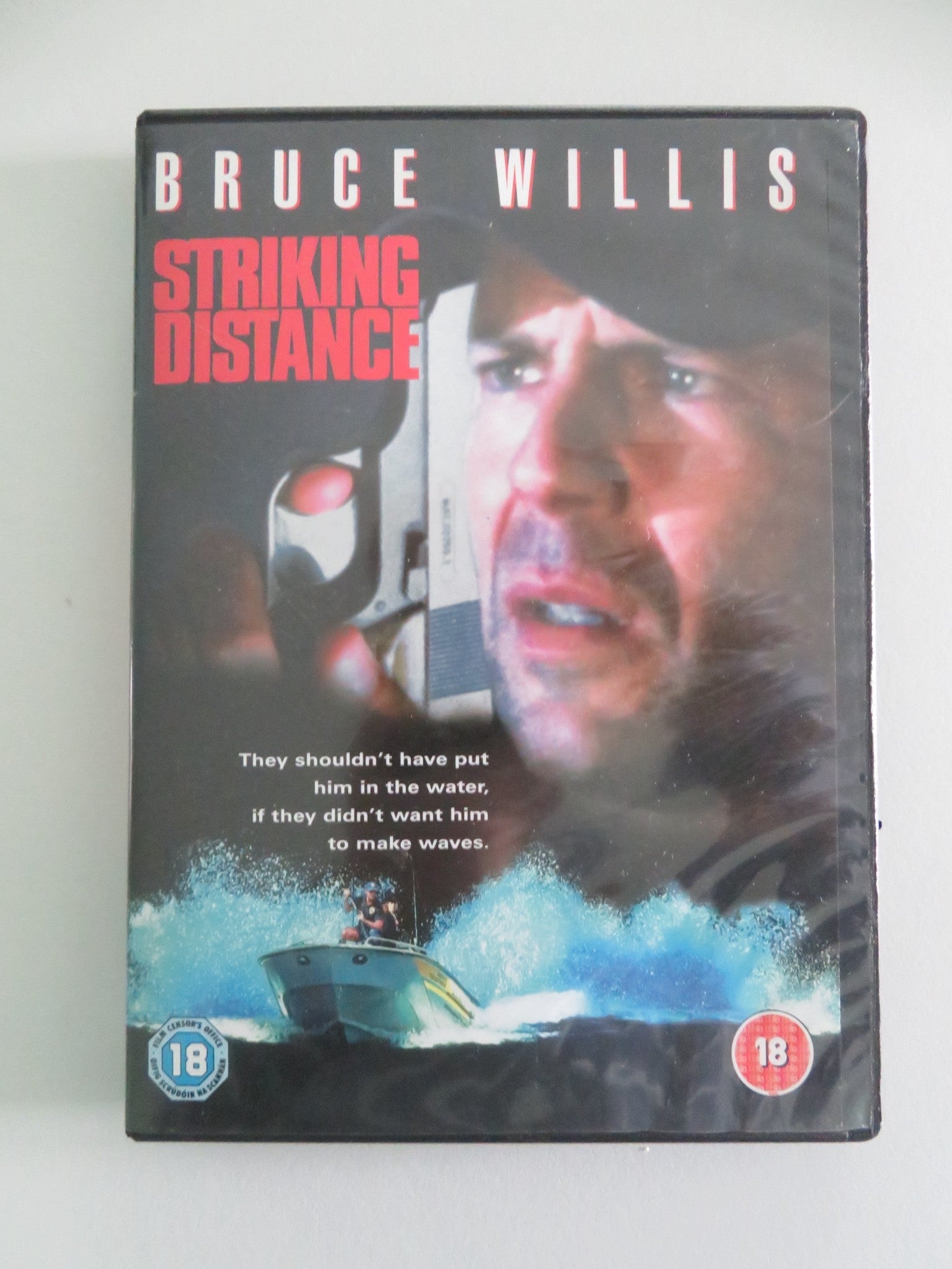 STRIKING DISTANCE (DVD) BRUCE WILLIS SARAH JESSICA PARKER 1993 REGION 2 Movie posters