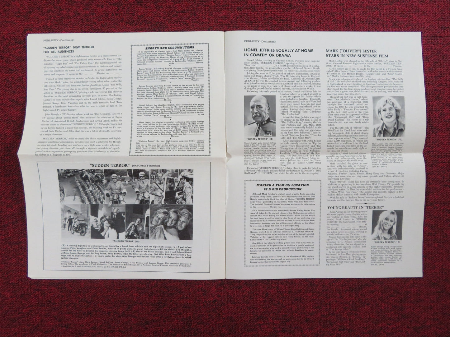 SUDDEN TERROR UNCUT PRESS BOOK FOLDED MARK LESTER LIONEL JEFFRIES 1971 Rendezvous Cinema Movie posters