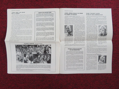 SUDDEN TERROR UNCUT PRESS BOOK FOLDED MARK LESTER LIONEL JEFFRIES 1971 Rendezvous Cinema Movie posters