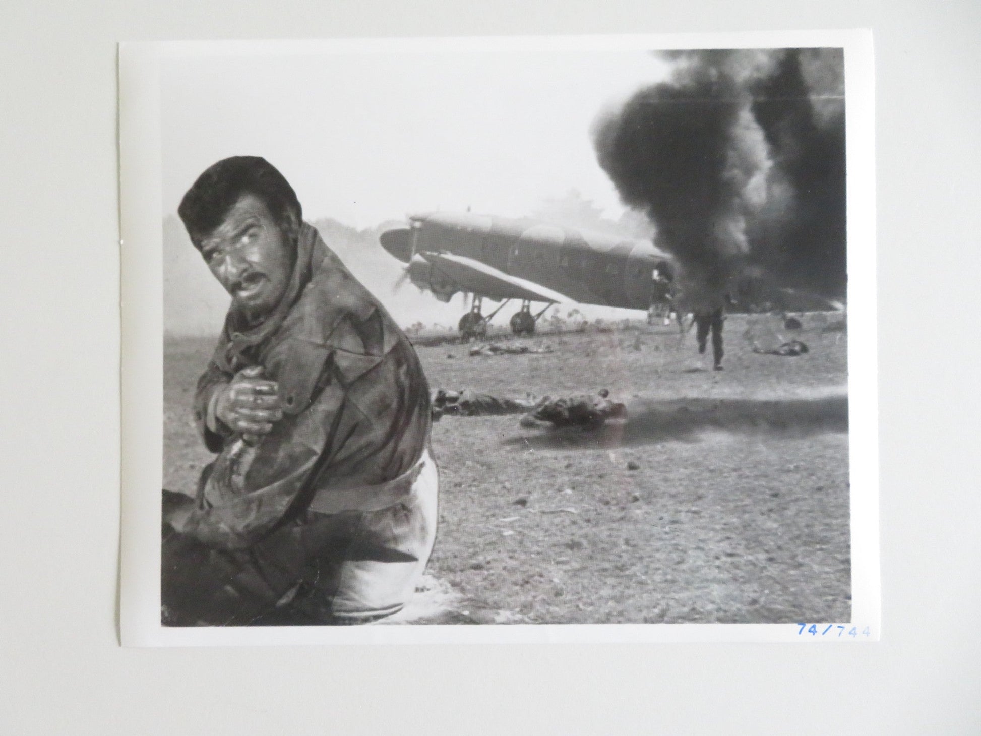 SUICIDE COMMANDOS MOVIE STILL PHOTO LOT OF 8 ALDO RAY RANO CIMAROSA - Rendezvous Cinema