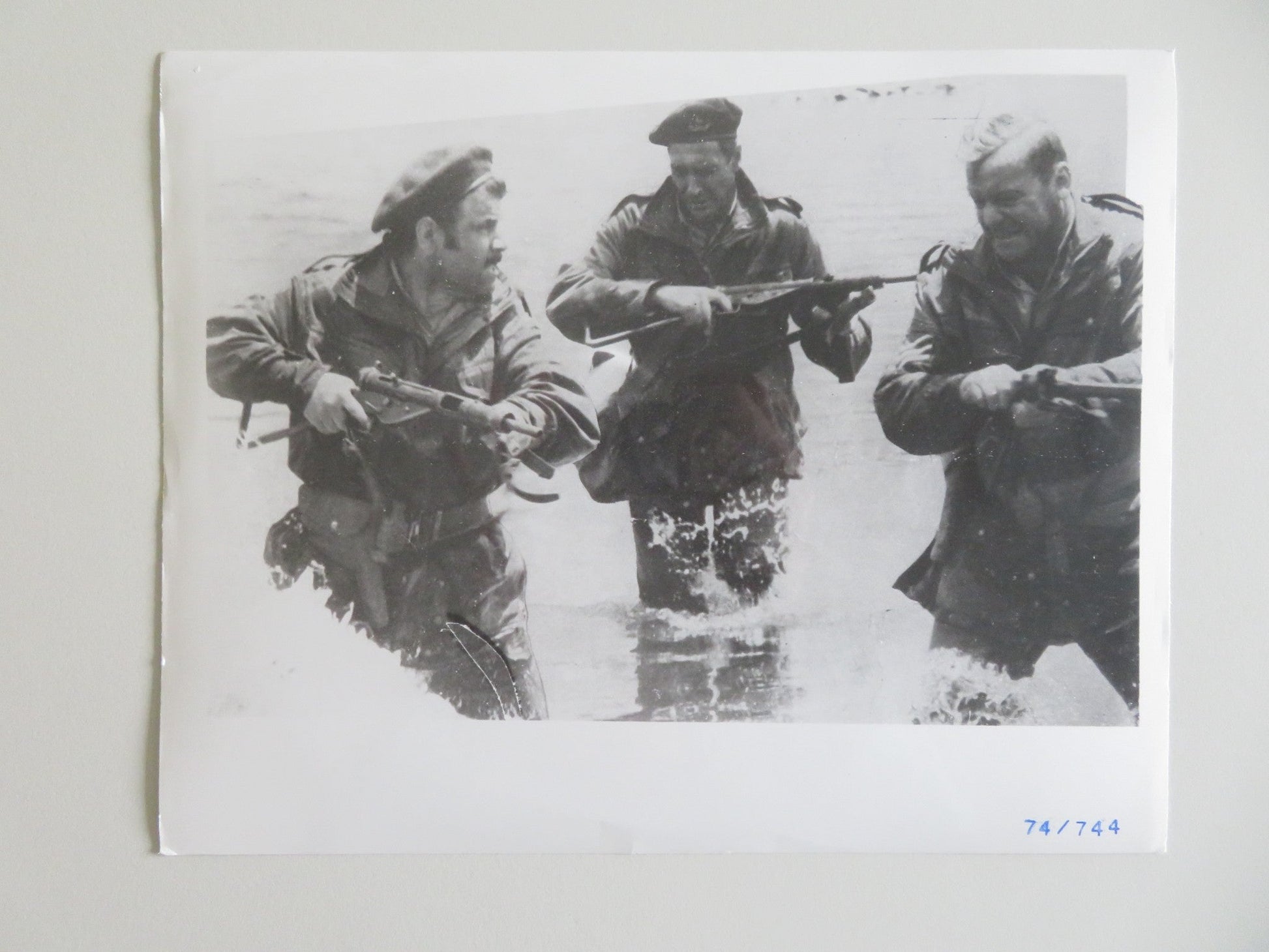 SUICIDE COMMANDOS MOVIE STILL PHOTO LOT OF 8 ALDO RAY RANO CIMAROSA - Rendezvous Cinema