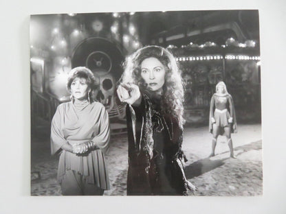 SUPERGIRL MOVIE STILL PHOTO LOT OF 5 HELEN SLATER FAYE DUNAWAY PETER COOK 1984 Movie posters