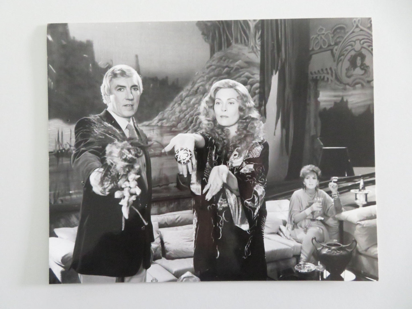 SUPERGIRL MOVIE STILL PHOTO LOT OF 5 HELEN SLATER FAYE DUNAWAY PETER COOK 1984 Movie posters