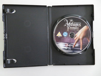 THE ADDAMS FAMILY (DVD) ANJELICA HUSTON RAUL JULIA CHRISTINA RICCI 1991 REGION 2 Movie posters