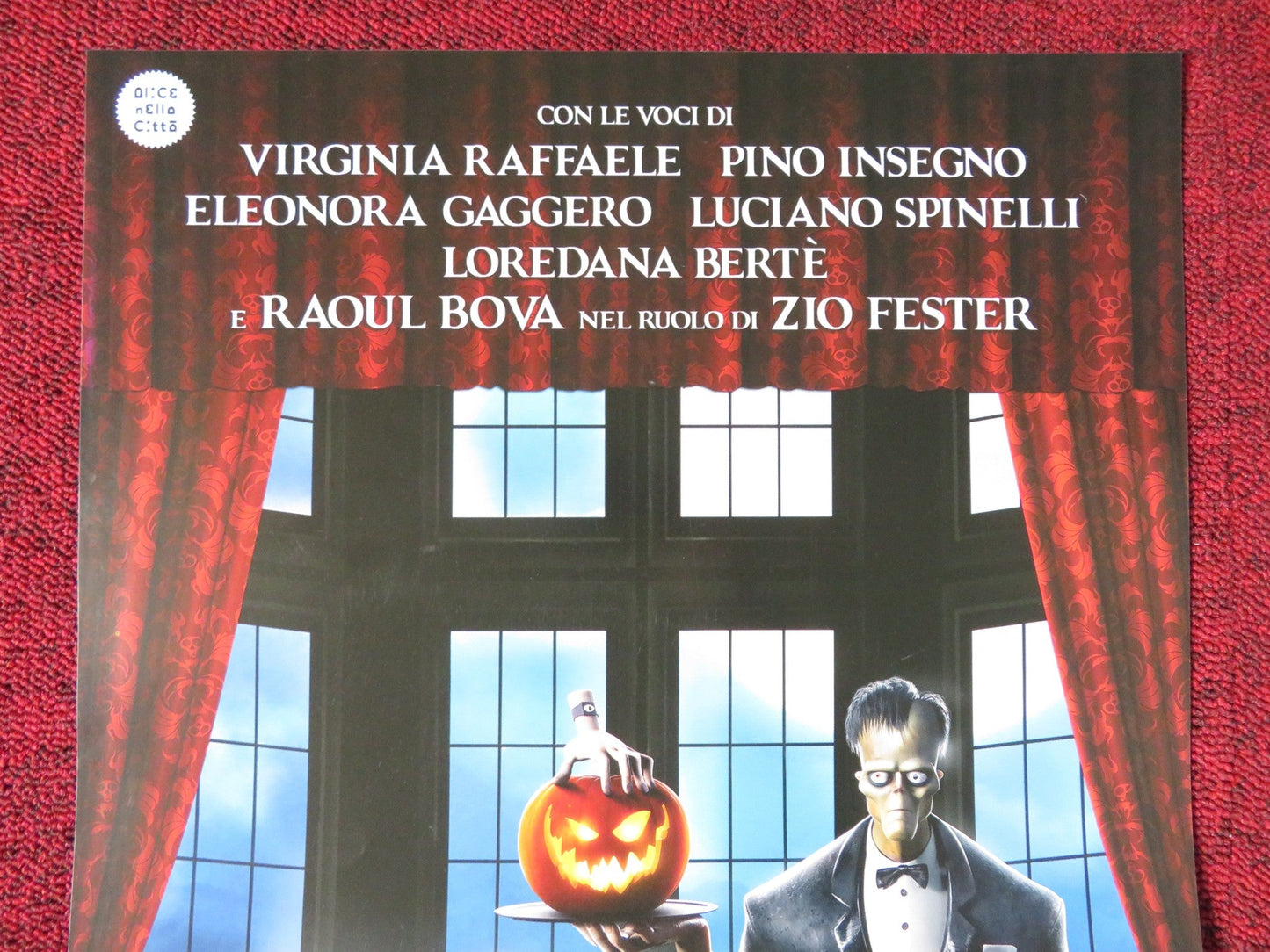 THE ADDAMS FAMILY ITALIAN LOCANDINA POSTER OSCAR ISAAC CHARLIZE THERON 2019 Rendezvous Cinema Movie posters