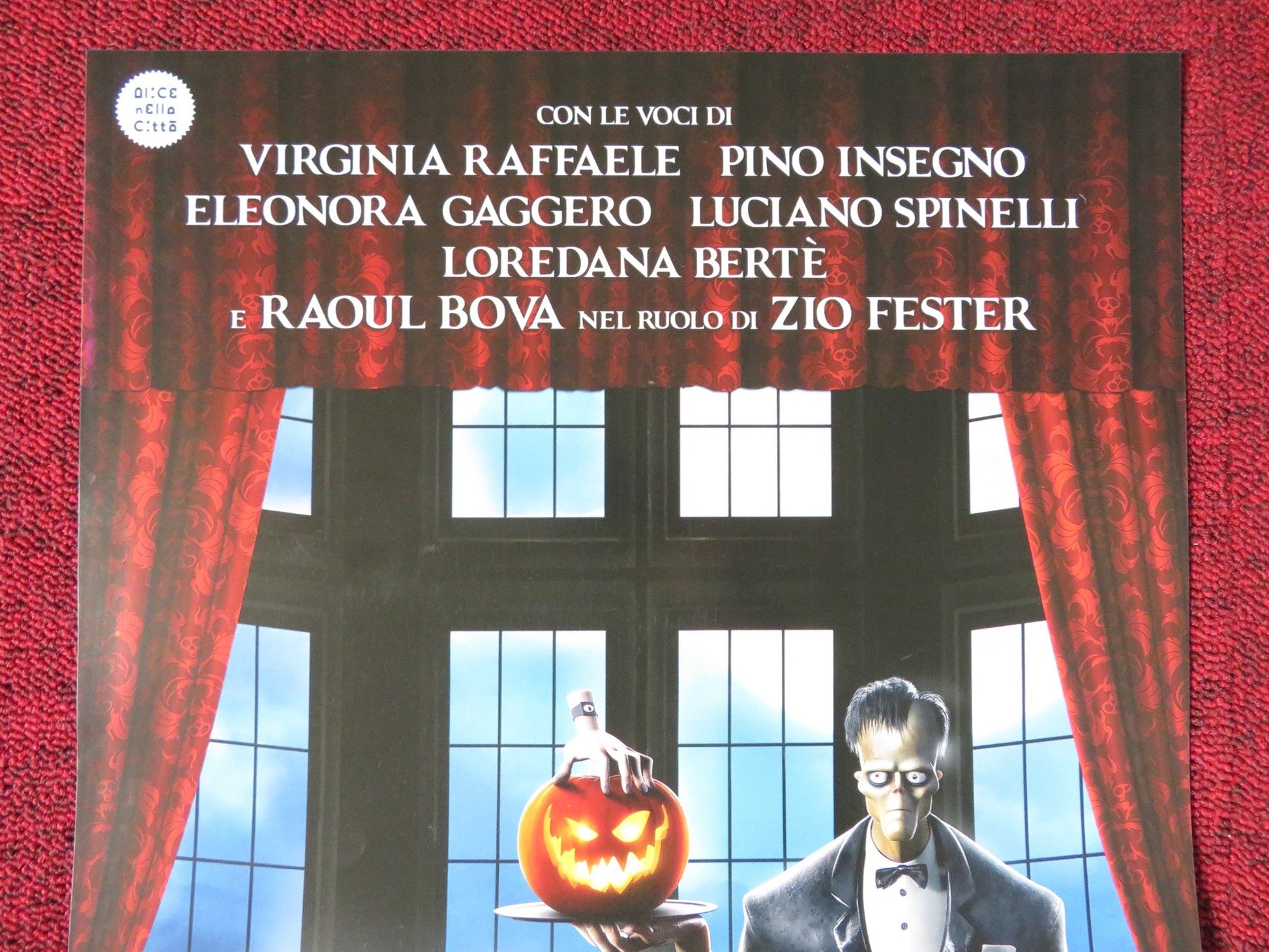 THE ADDAMS FAMILY ITALIAN LOCANDINA POSTER OSCAR ISAAC CHARLIZE THERON 2019 Rendezvous Cinema Movie posters