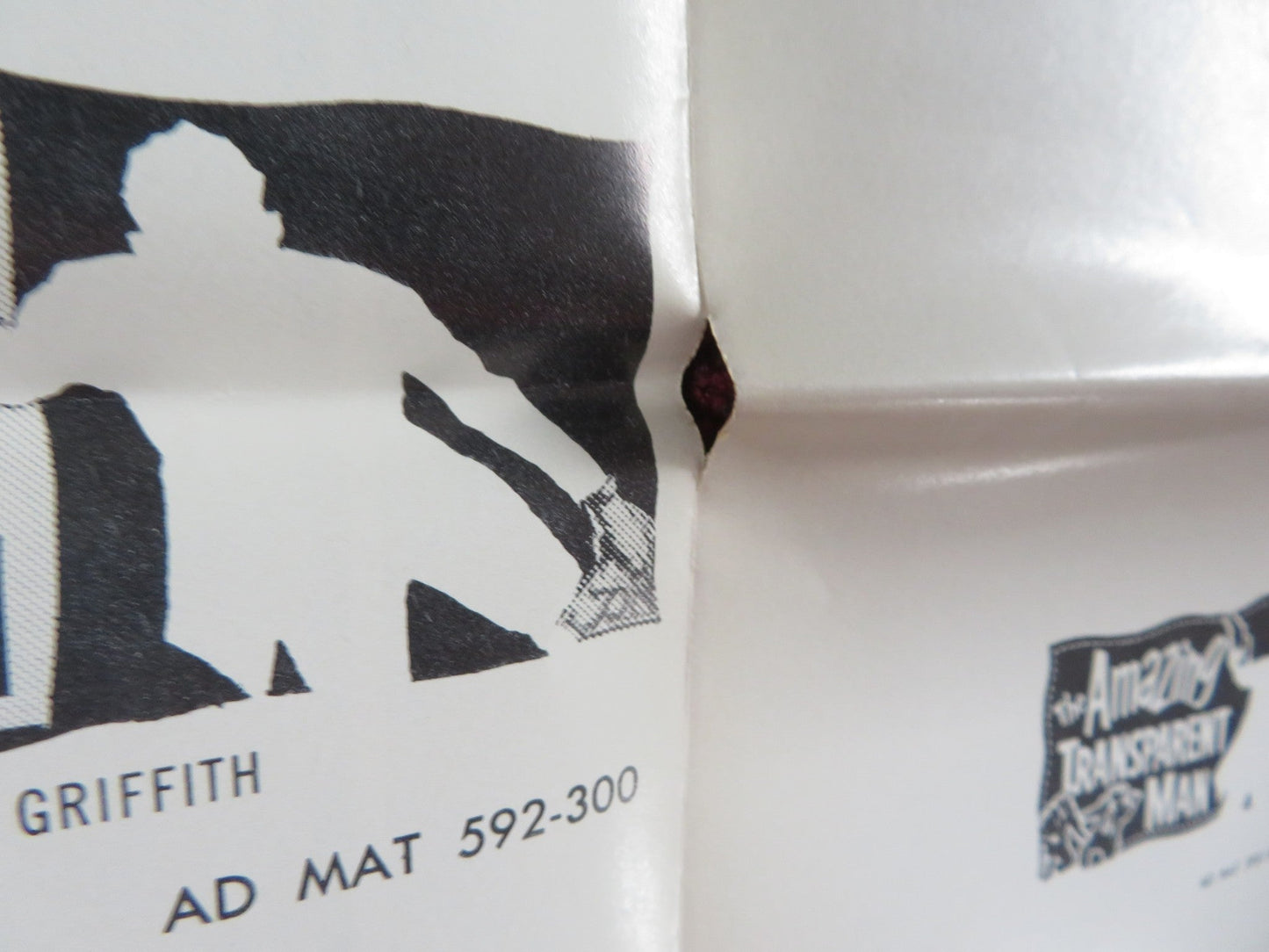 THE AMAZING TRANSPARENT MAN UNCUT PRESS BOOK FOLDED MARGUERITE CHAPMAN 1960 Rendezvous Cinema Movie posters