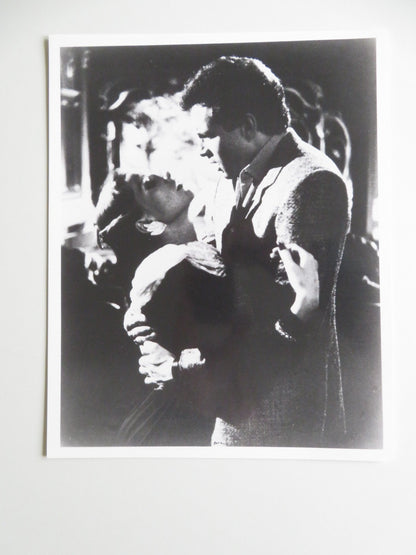 THE BEDROOM WINDOW PRESS KIT 1987 STEVE GUTTENBERG ELIZABETH MCGOVERN Movie posters