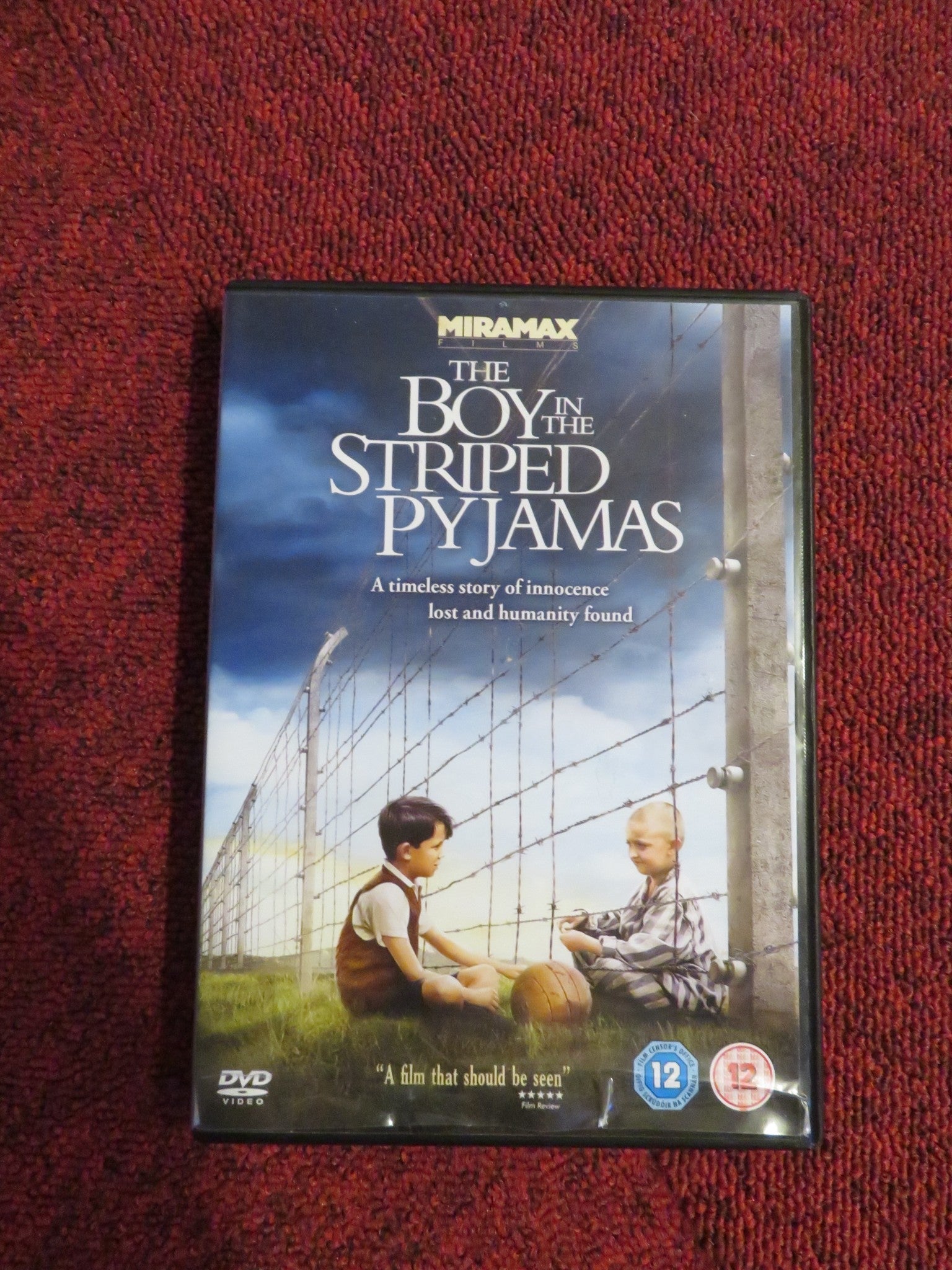 THE BOY IN STRIPED PYJAMAS (DVD) ASA BUTTERFIELD VERA FARMIGA 2008 REGION 2 Rendezvous Cinema Movie posters