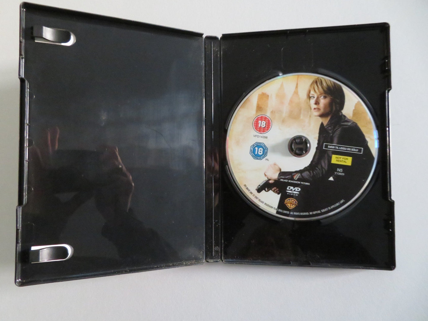 THE BRAVE ONE (DVD) JODIE FOSTER TERRENCE HOWARD 2007 REGION 2 Movie posters
