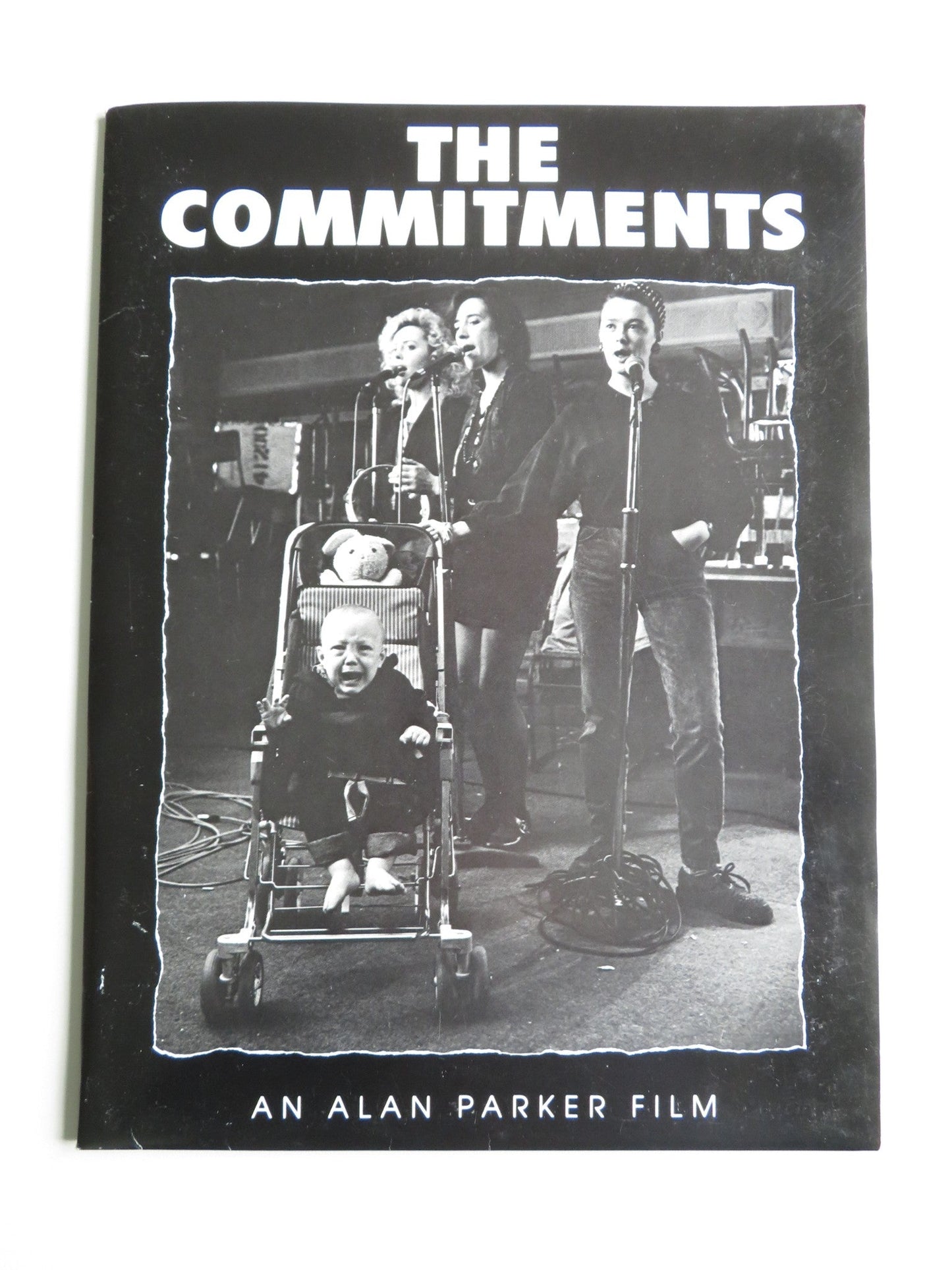 THE COMMITMENTS PRESS KIT 1991 ROBERT ARKINS COLM MEANEY SEAN HUGHES Movie posters