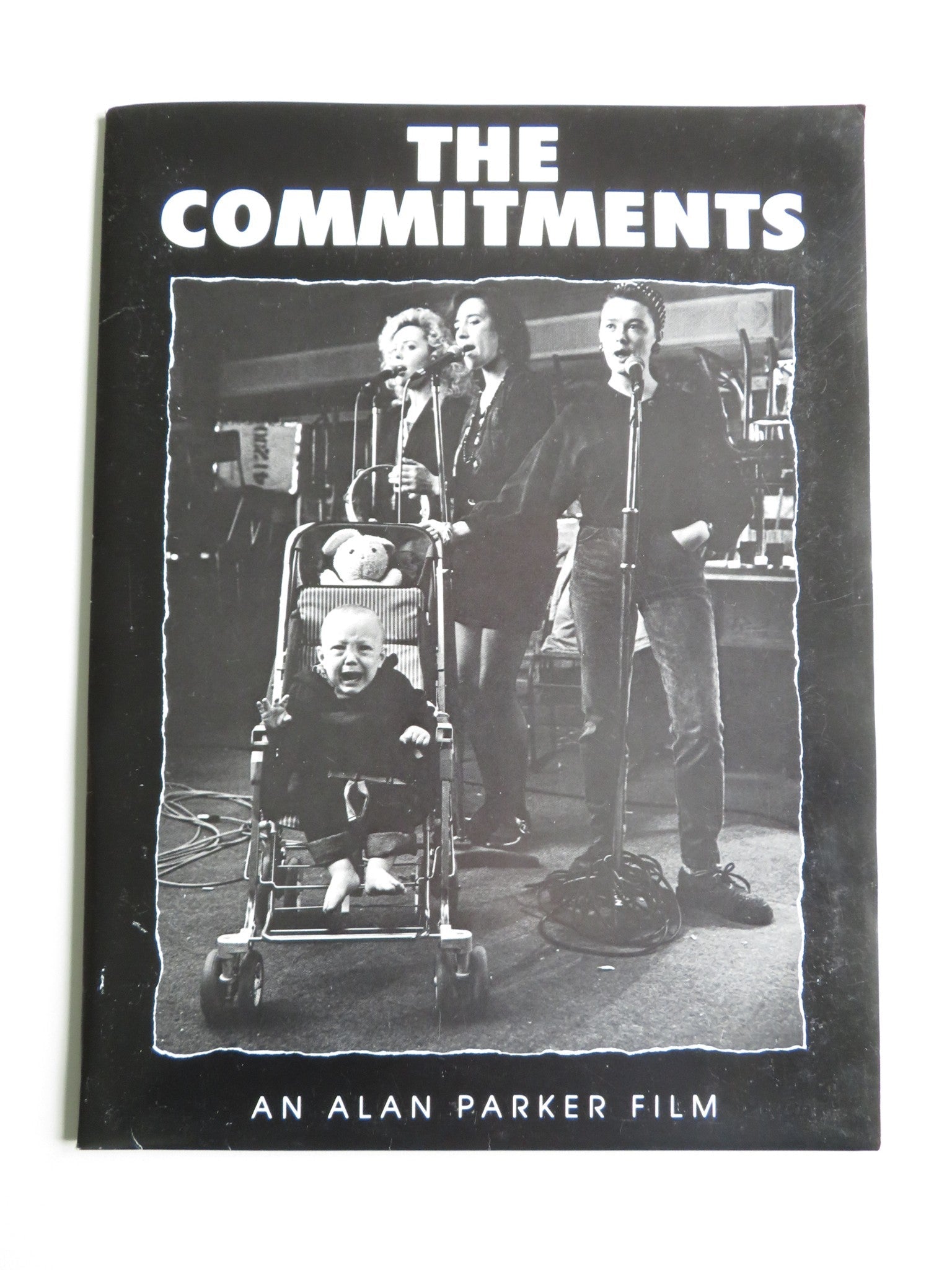 THE COMMITMENTS PRESS KIT 1991 ROBERT ARKINS COLM MEANEY SEAN HUGHES Movie posters