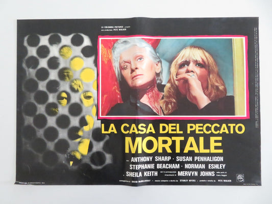 The Confessional - C Italian Fotobusta Poster A. Sharp Susan Penhaligon 1976 Movie posters