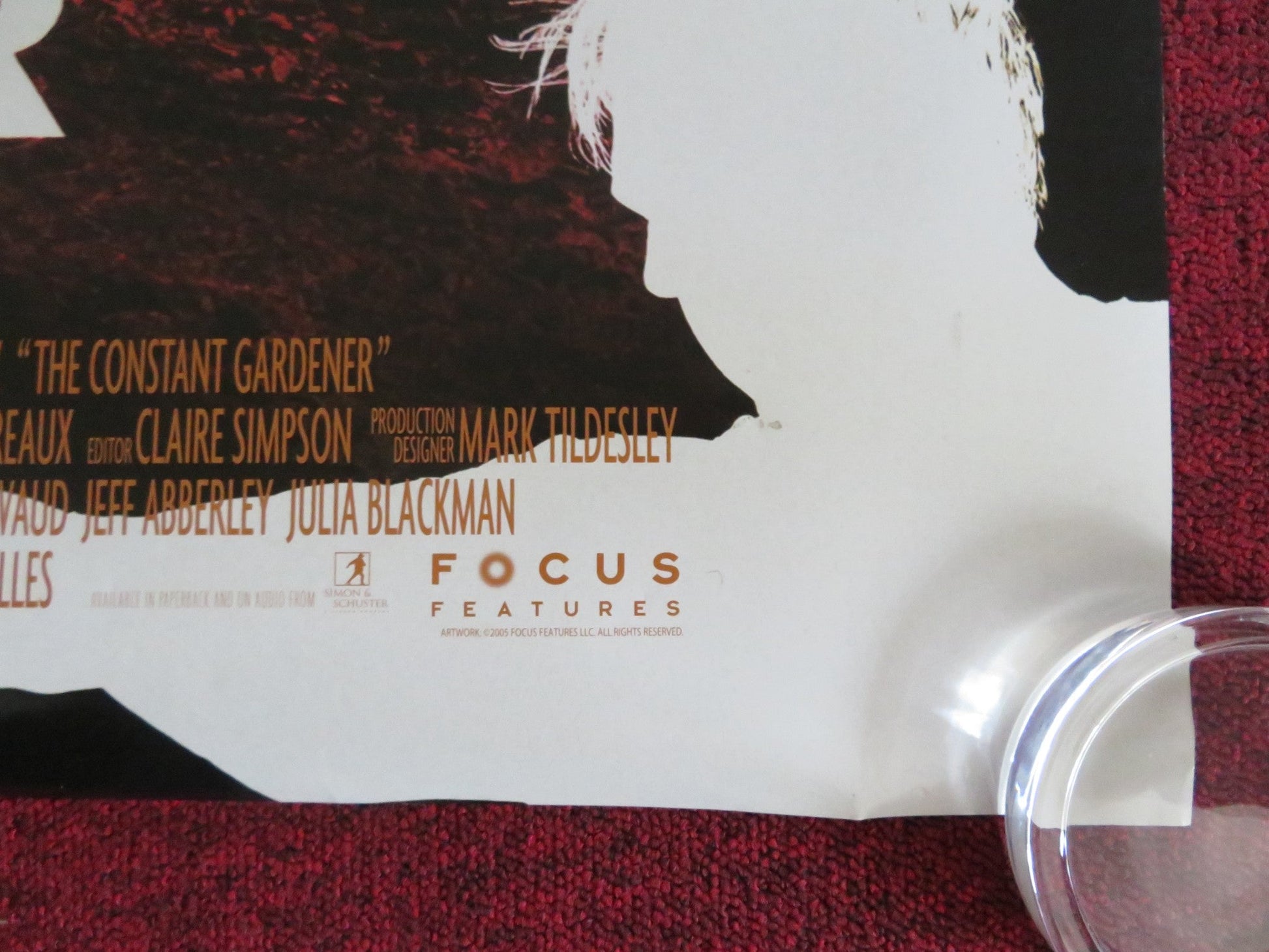 THE CONSTANT GARDENER US ONE SHEET ROLLED POSTER RALPH FIENNES RACHEL WEISZ 2005 Rendezvous Cinema Movie posters