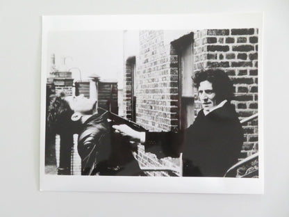 THE COURIER - B MOVIE STILL PHOTO LOT OF 4 GABRIEL BYRNE PADRAIG O'LOINSIGH 1988 Movie posters