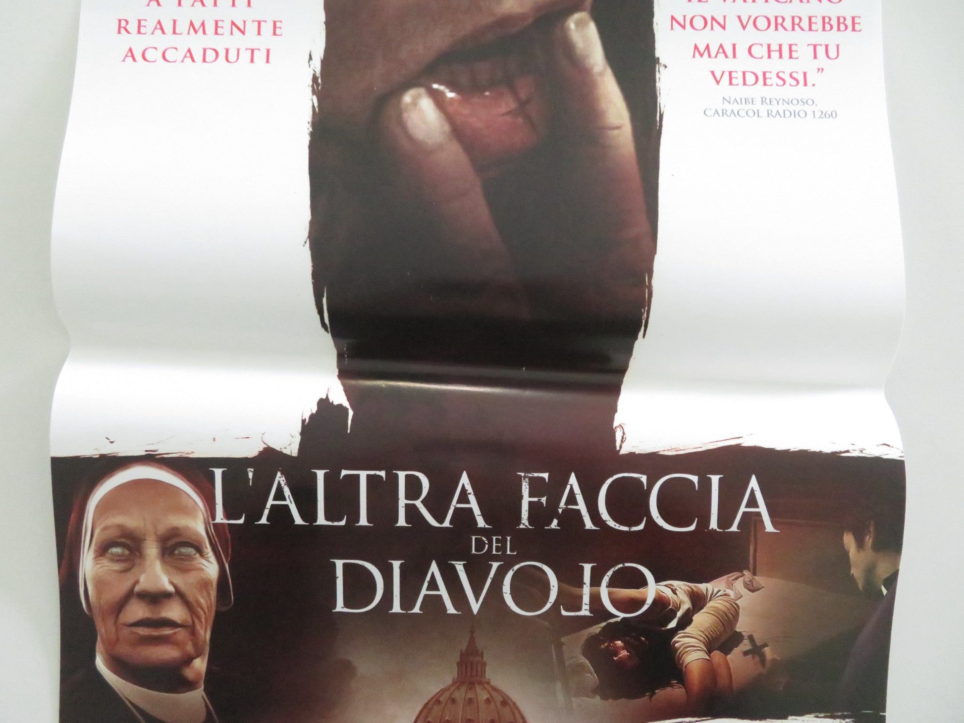 The Devil Inside Italian Locandina Poster Fernanda Andrade Simon Quarterman 2012 Movie posters