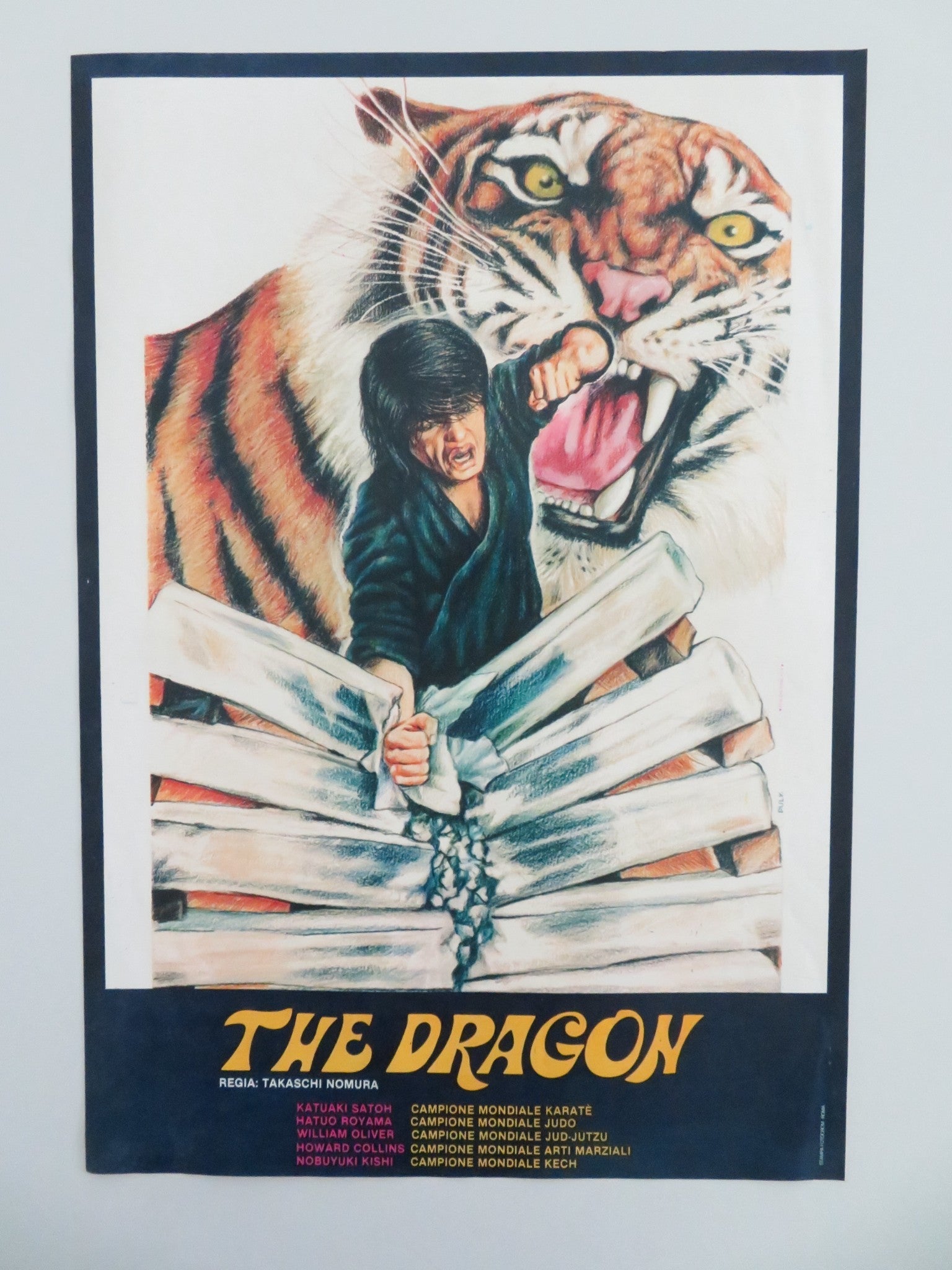 THE DRAGON - A ITALIAN FOTOBUSTA POSTER KEI SATO WILLIAM OLIVER 1979 Movie posters