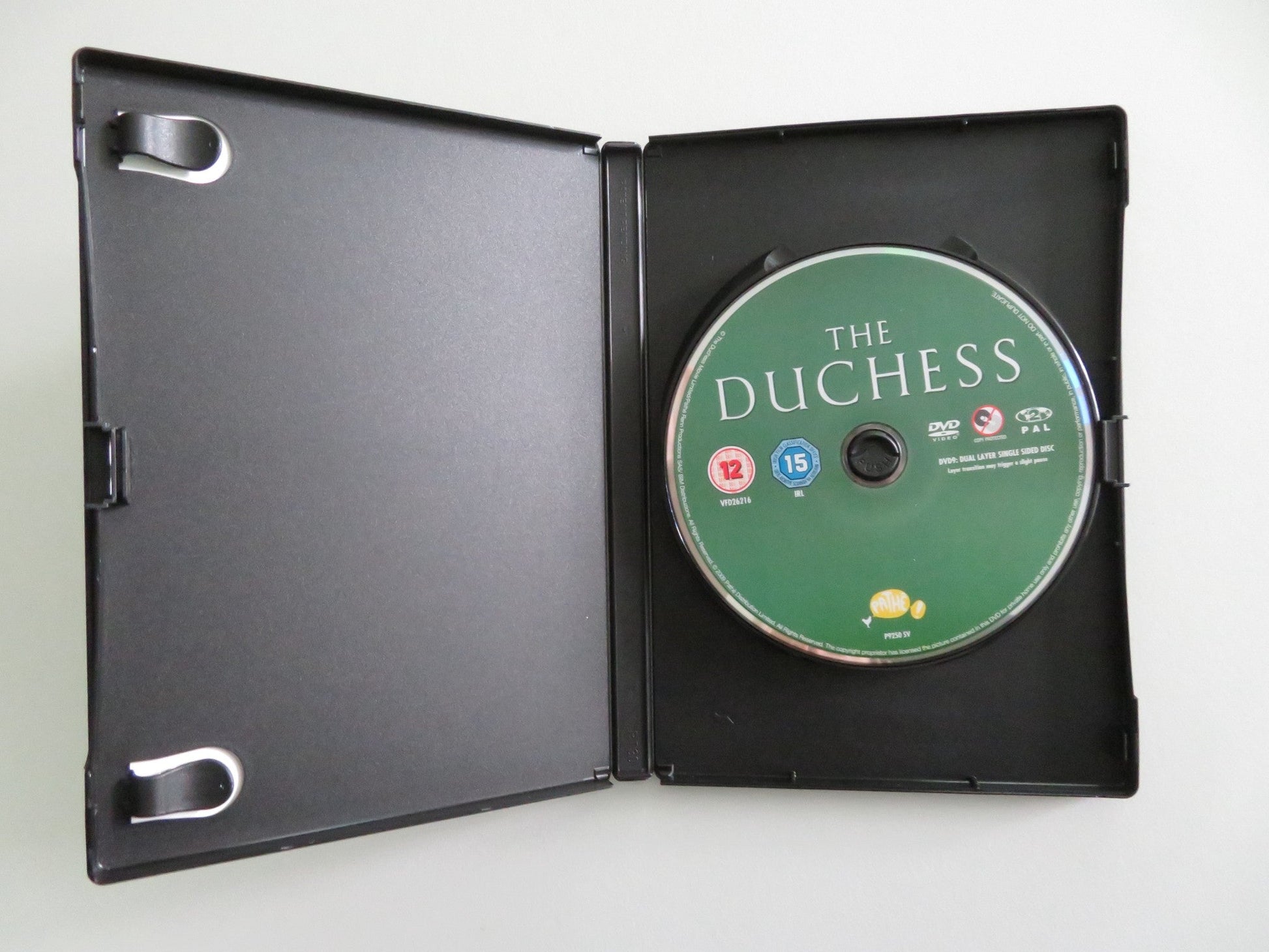 THE DUCHESS (DVD) KEIRA KNIGHTLEY RALPH FIENNES 2008 REGION 2 Rendezvous Cinema Movie posters