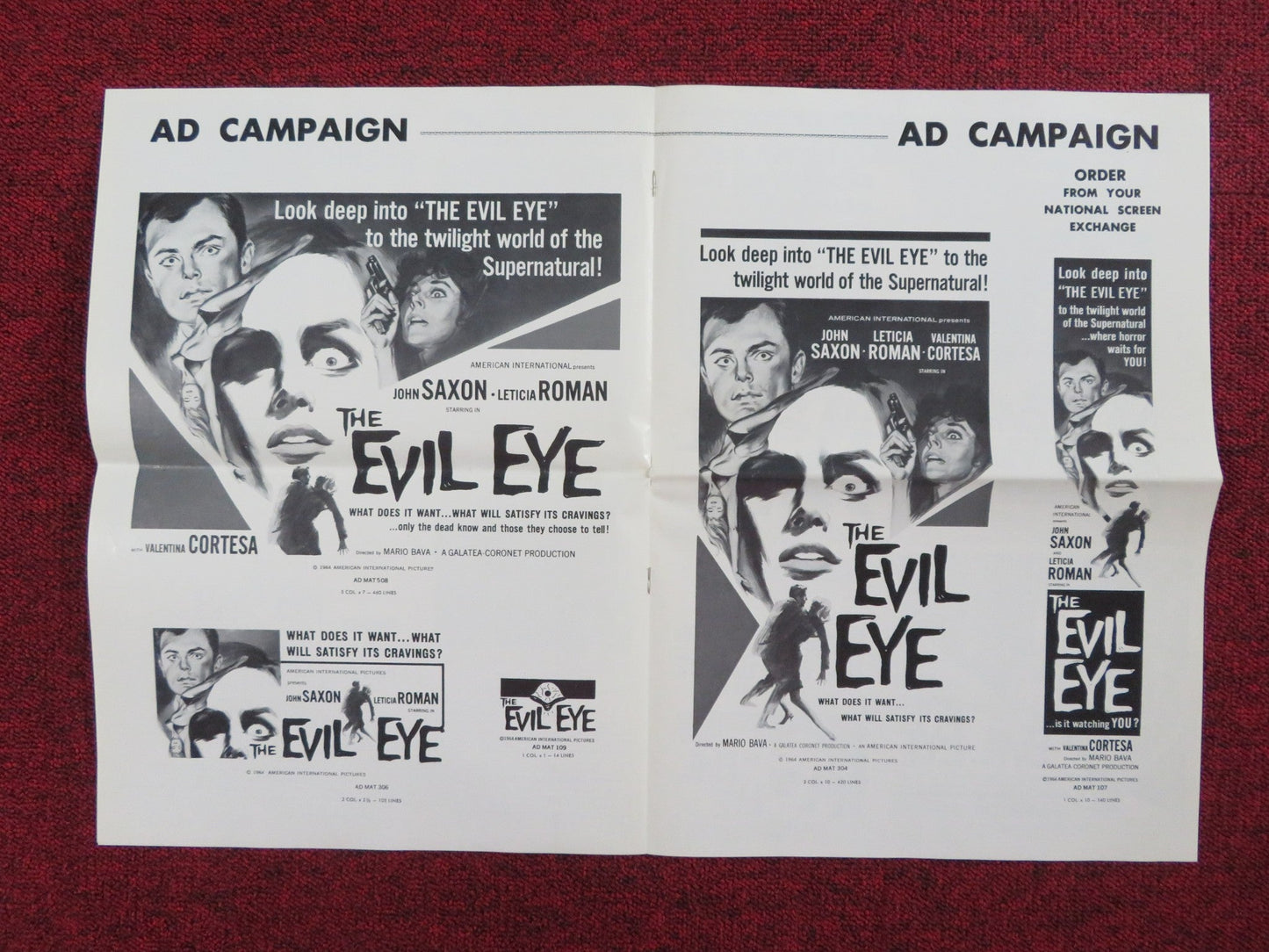 THE EVIL EYE UNCUT PRESS BOOK FOLDED JOHN SAXON LETICIA ROMAN 1964 Rendezvous Cinema Movie posters