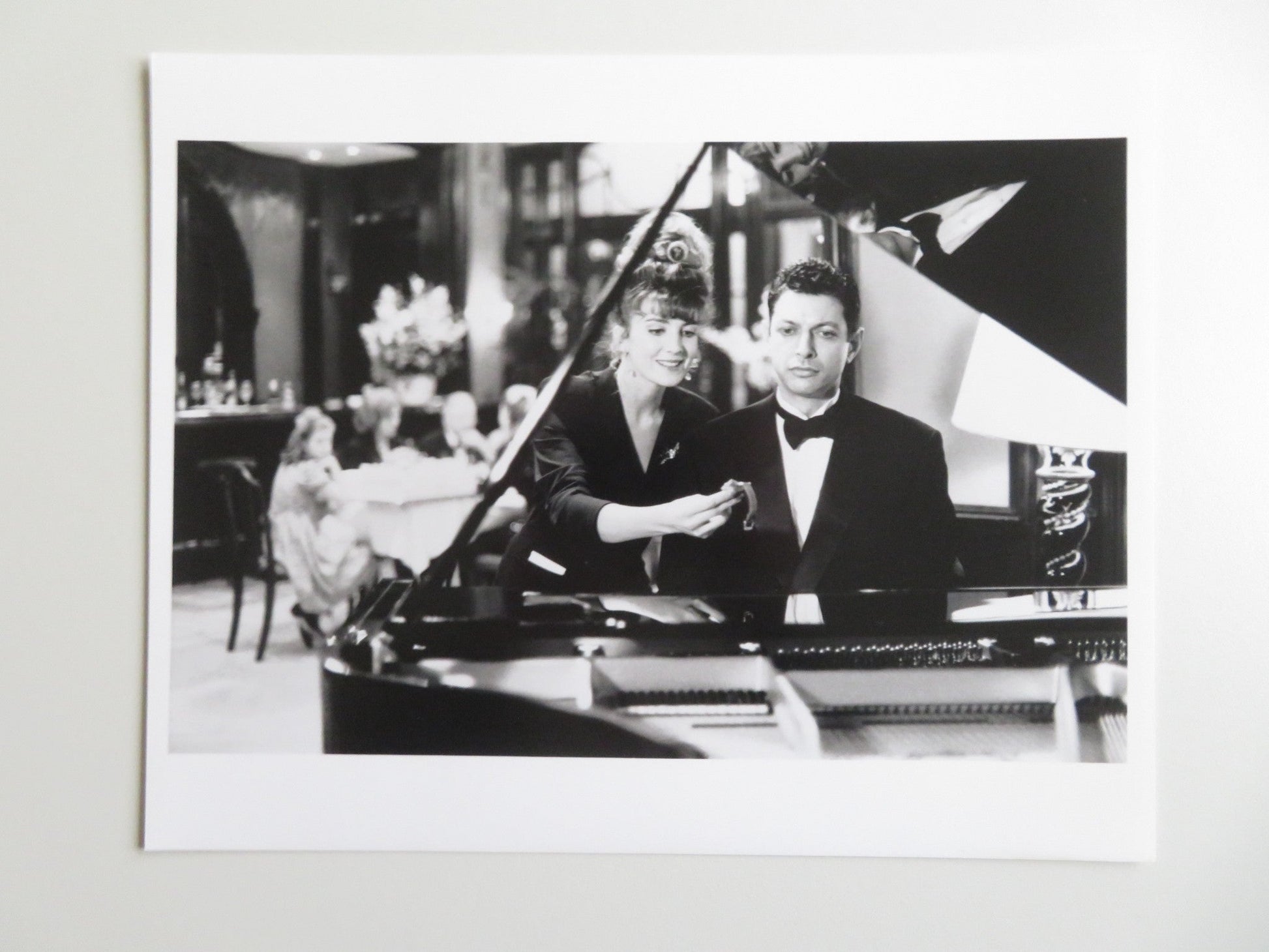 THE FAVOUR, THE WATCH AND THE VERY BIG FISH PRESS KIT 1991 BOB HOSKINS GOLDBLUM Movie posters