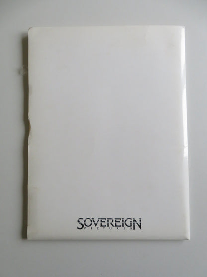 THE FAVOUR, THE WATCH AND THE VERY BIG FISH PRESS KIT 1991 BOB HOSKINS GOLDBLUM Movie posters