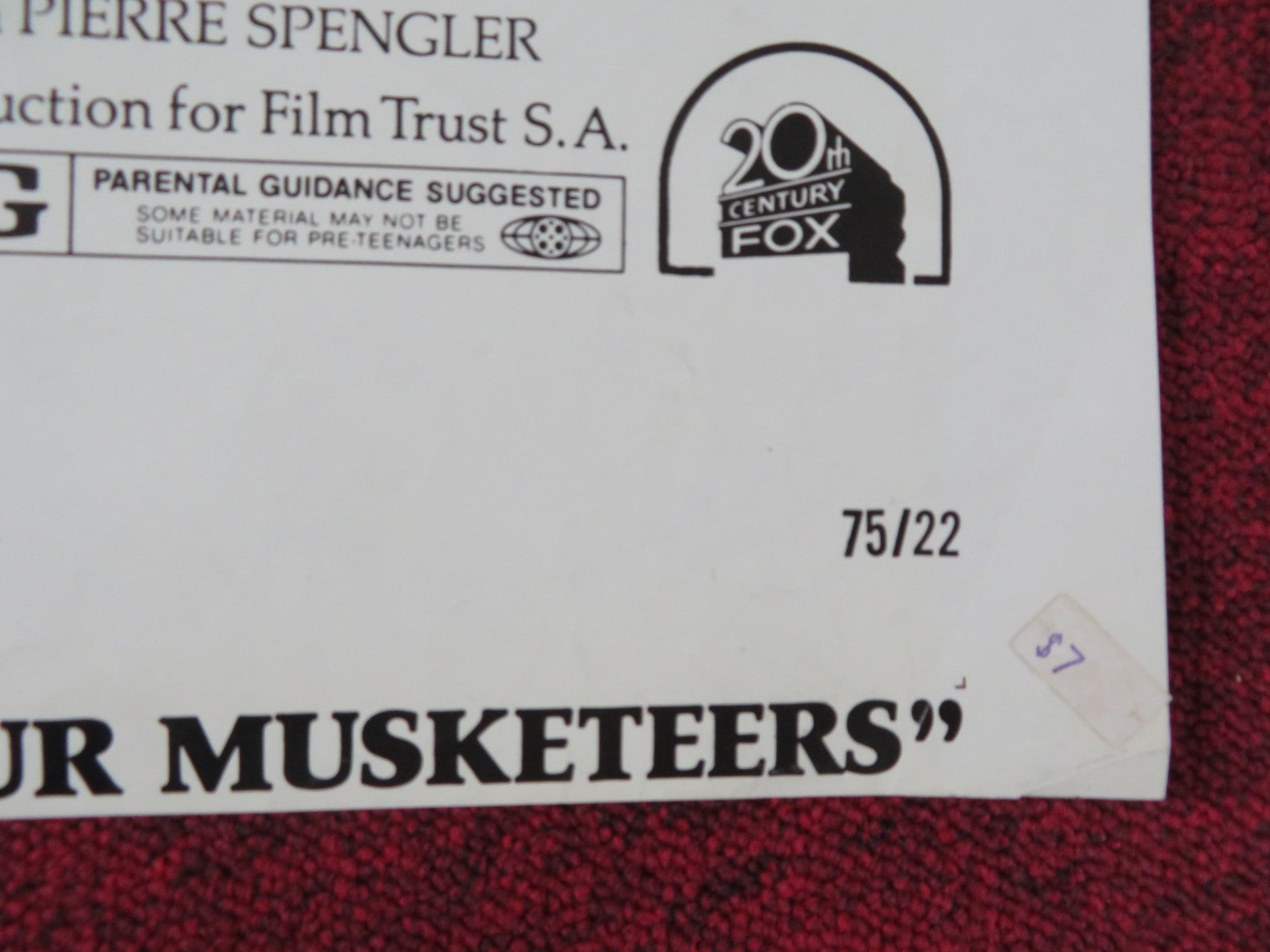 THE FOUR MUSKETEERS STYLE B FOLDED US ONE SHEET POSTER OLVIER REED R. WELCH 1974 Rendezvous Cinema Movie posters