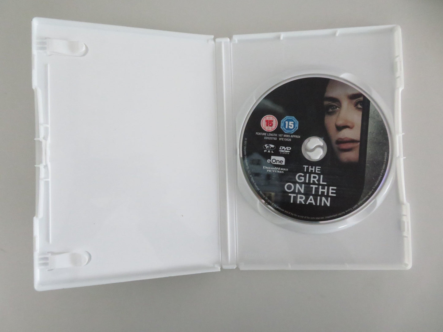 The Girl on the Train (DVD) Emily Blunt Luke Evans 2016 Region 2 Movie posters
