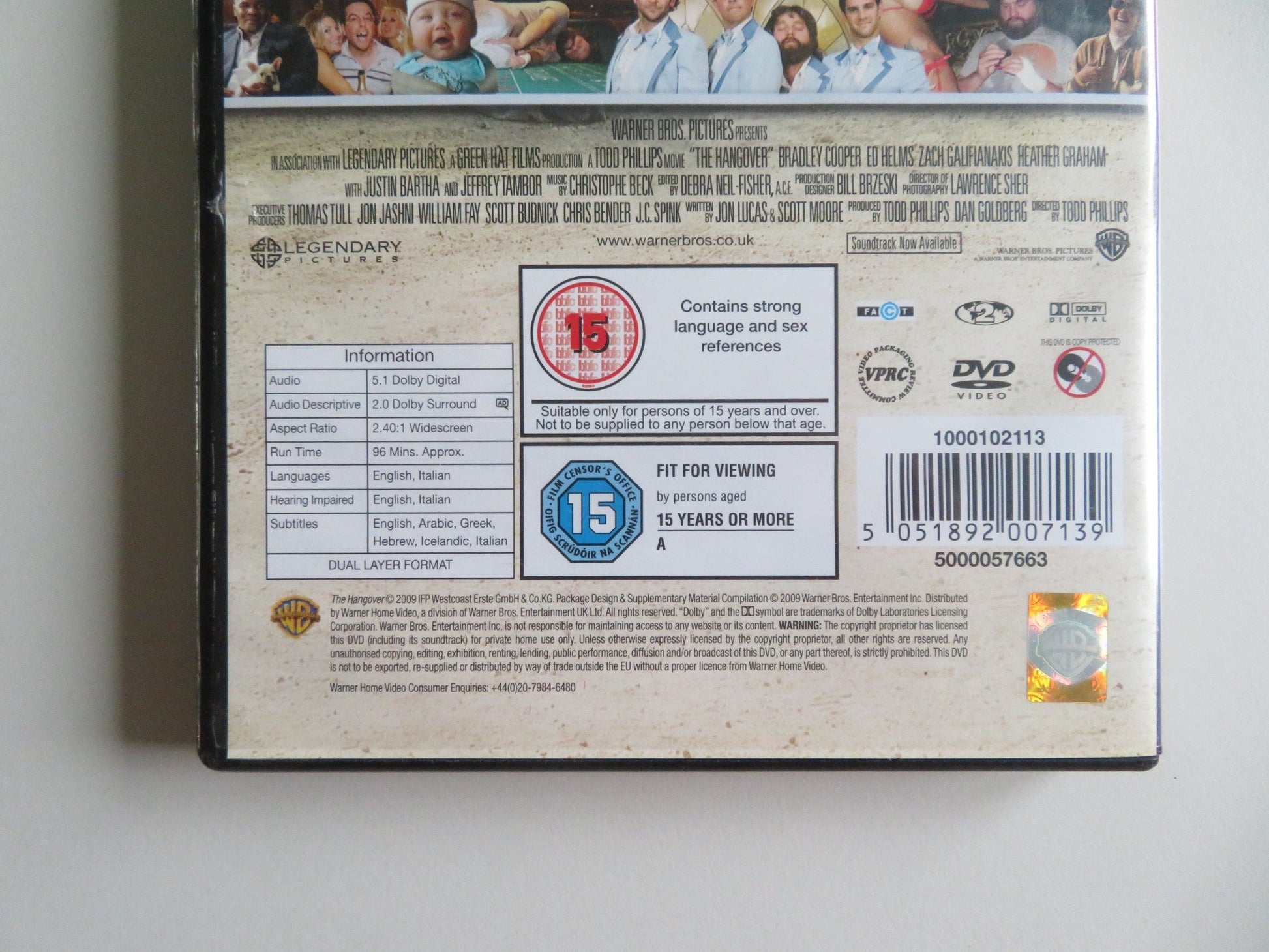 THE HANGOVER (DVD) BRADLEY COOPER ED HELMS 2009 REGION 2 Movie posters