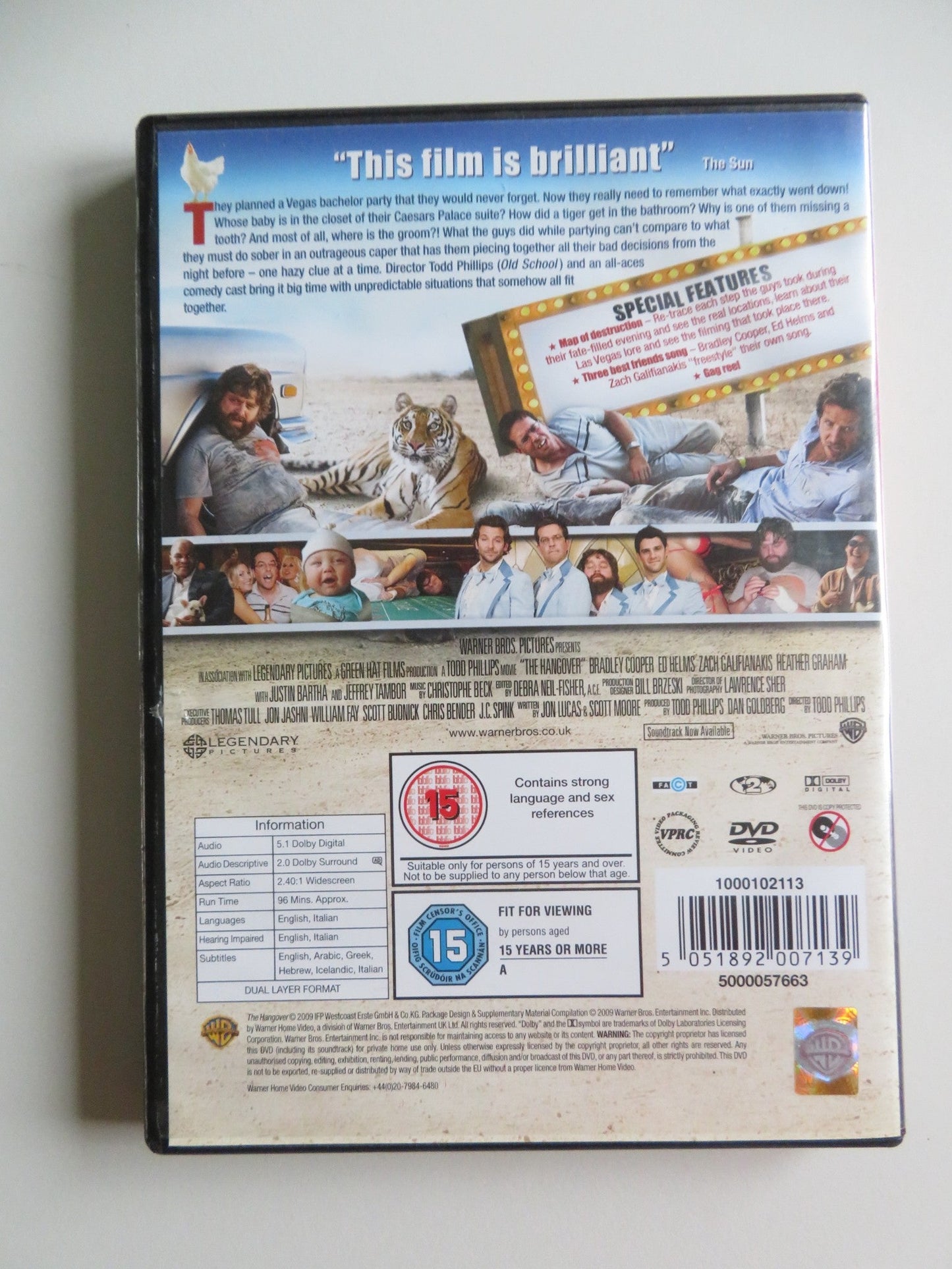 THE HANGOVER (DVD) BRADLEY COOPER ED HELMS 2009 REGION 2 Movie posters