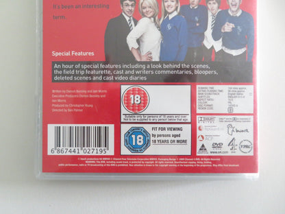 THE INBETWEENERS - SERIES 2 (DVD) SIMON BIRD JAMES BUCKLEY 2009 REGION 2 Movie posters