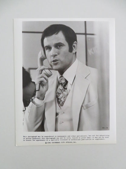 THE INCREDIBLE SHRINKING WOMAN MOVIE STILL PHOTO LOT OF 2 CHARLES GRODIN 1981 - Rendezvous Cinema