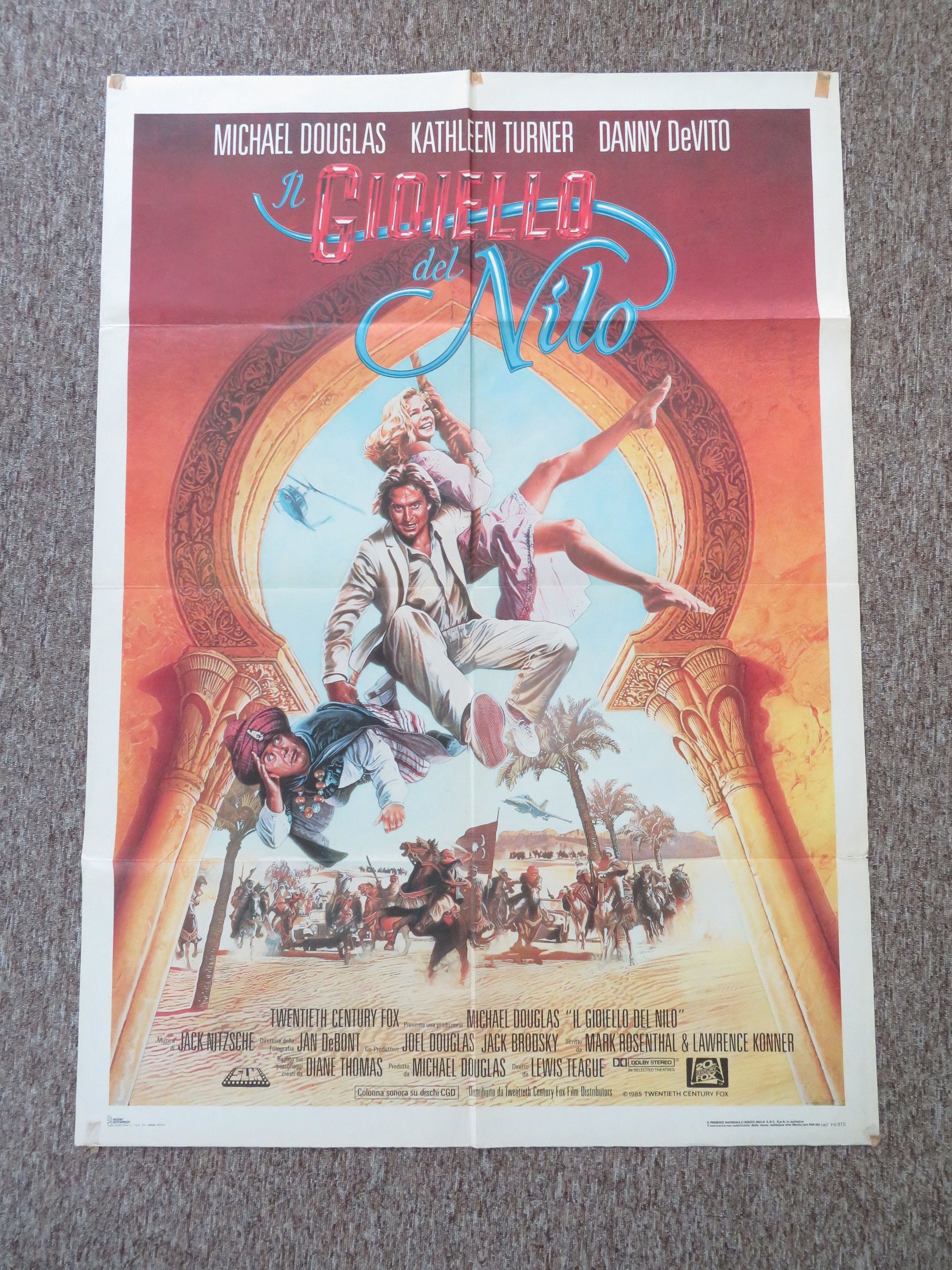 The Jewel of the Nile Italian 2 Foglio Poster Michael Douglas K. Turner 1985 Movie posters
