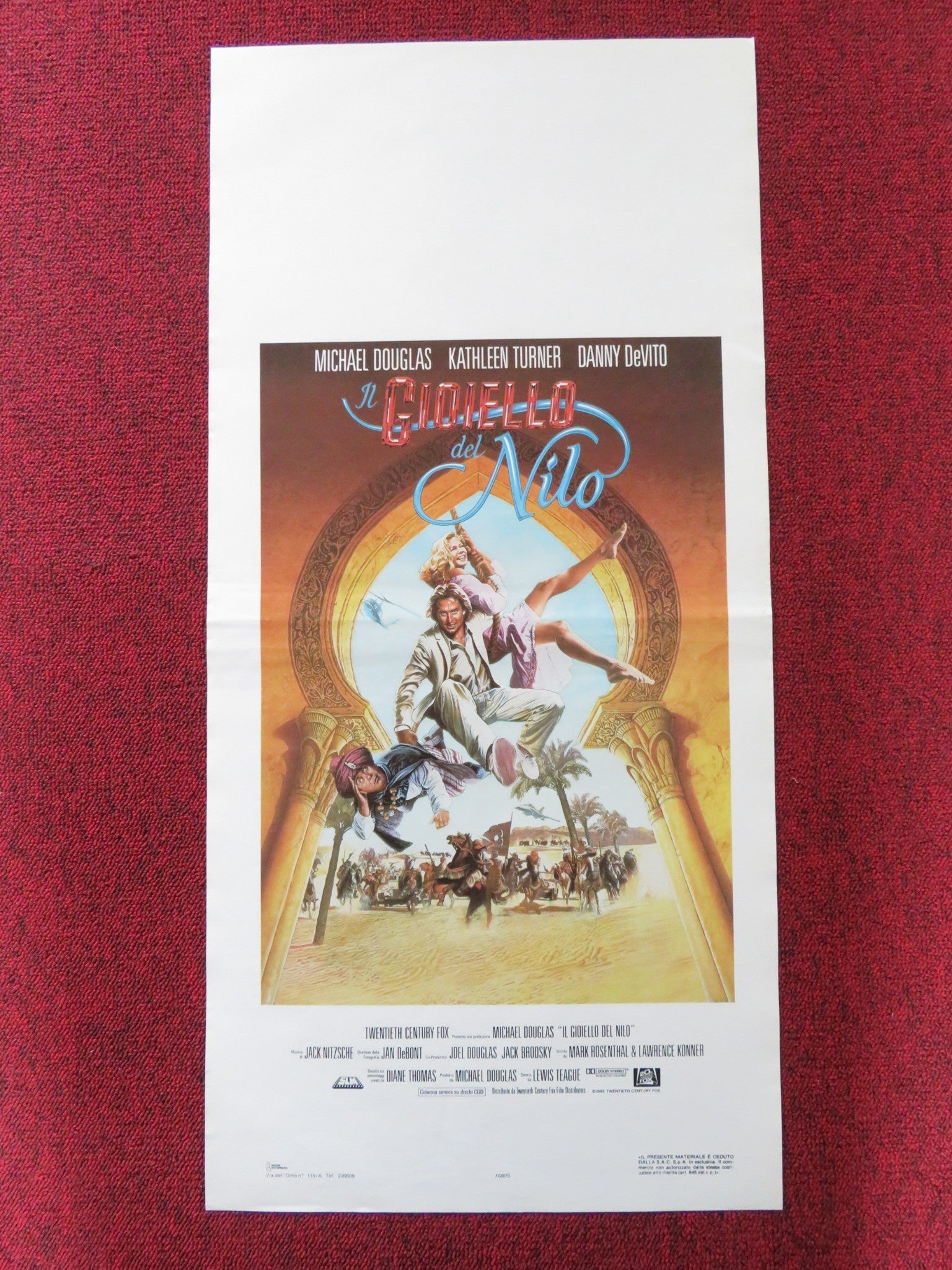THE JEWEL OF THE NILE ITALIAN LOCANDINA POSTER MICHAEL DOUGLAS K. TURNER 1985 Rendezvous Cinema Movie posters