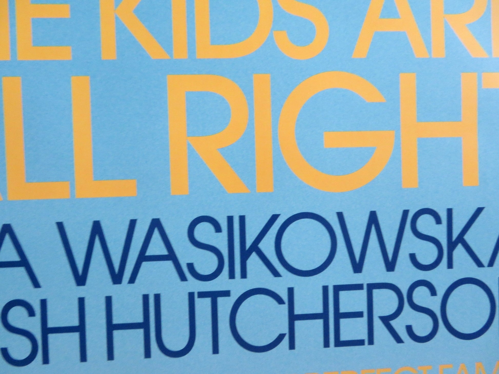 THE KIDS ARE ALL RIGHT US ONE SHEET ROLLED POSTER JULIANNE MOORE A. BENING 2010 Rendezvous Cinema Movie posters