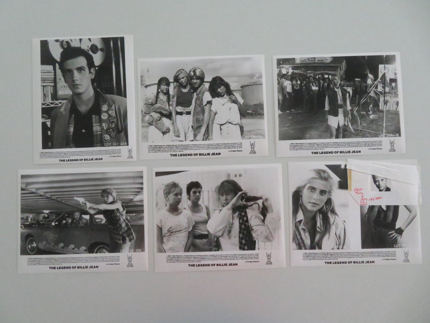 THE LEGEND OF BILLIE JEAN MOVIE STILL PHOTO LOT OF 6 HELEN SLATER K. GORDON 1985 - Rendezvous Cinema