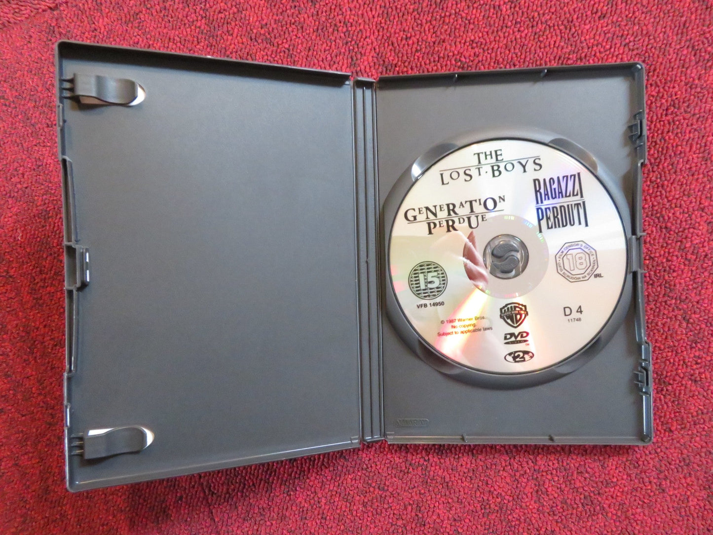 THE LOST BOYS (DVD) KIEFER SUTHERLAND COREY HAIM 1987 REGION 2 Rendezvous Cinema Movie posters