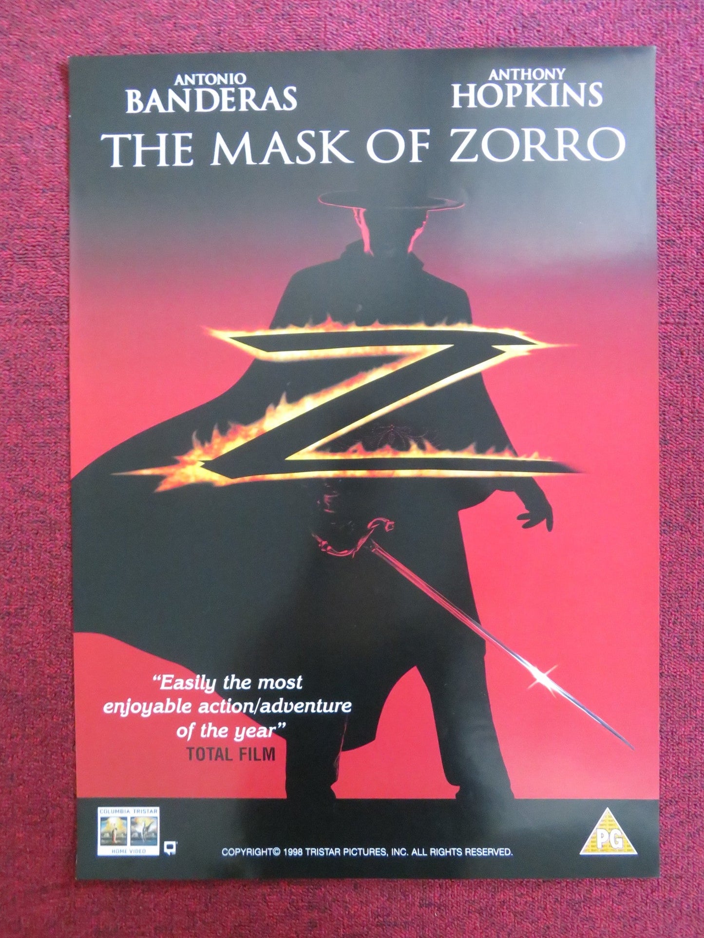 THE MASK OF ZORRO VHS VIDEO POSTER ANTONIO BANDERAS ANTHONY HOPKINS 1998 Rendezvous Cinema Movie posters