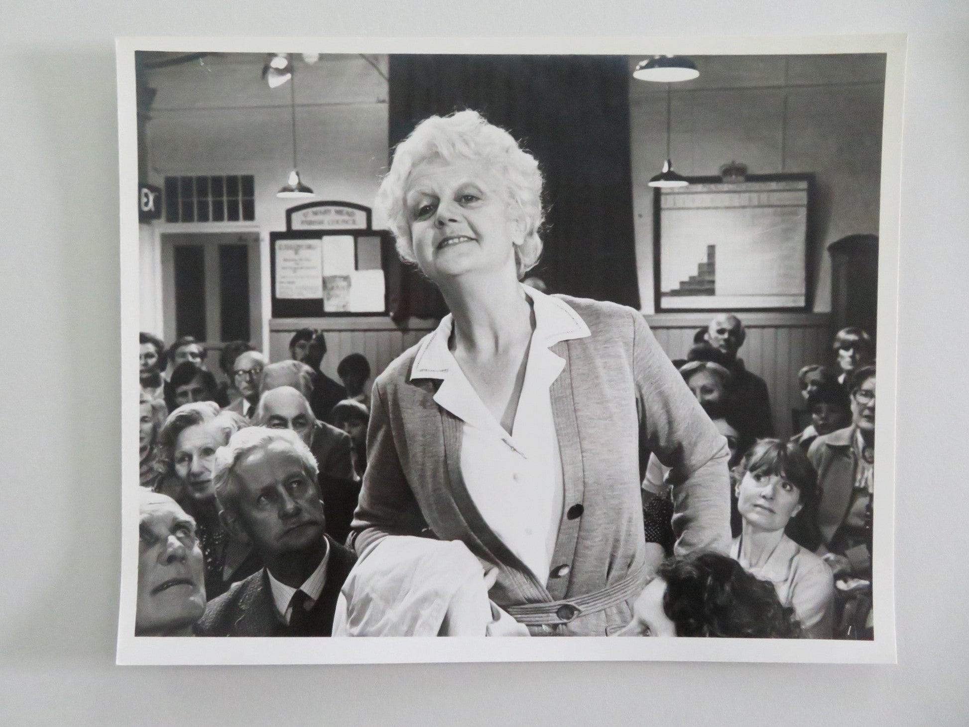 THE MIRROR CRACK'D MOVIE STILL PHOTO LOT OF 6 ANGELA LANSBURY E. TAYLOR 1980 Movie posters