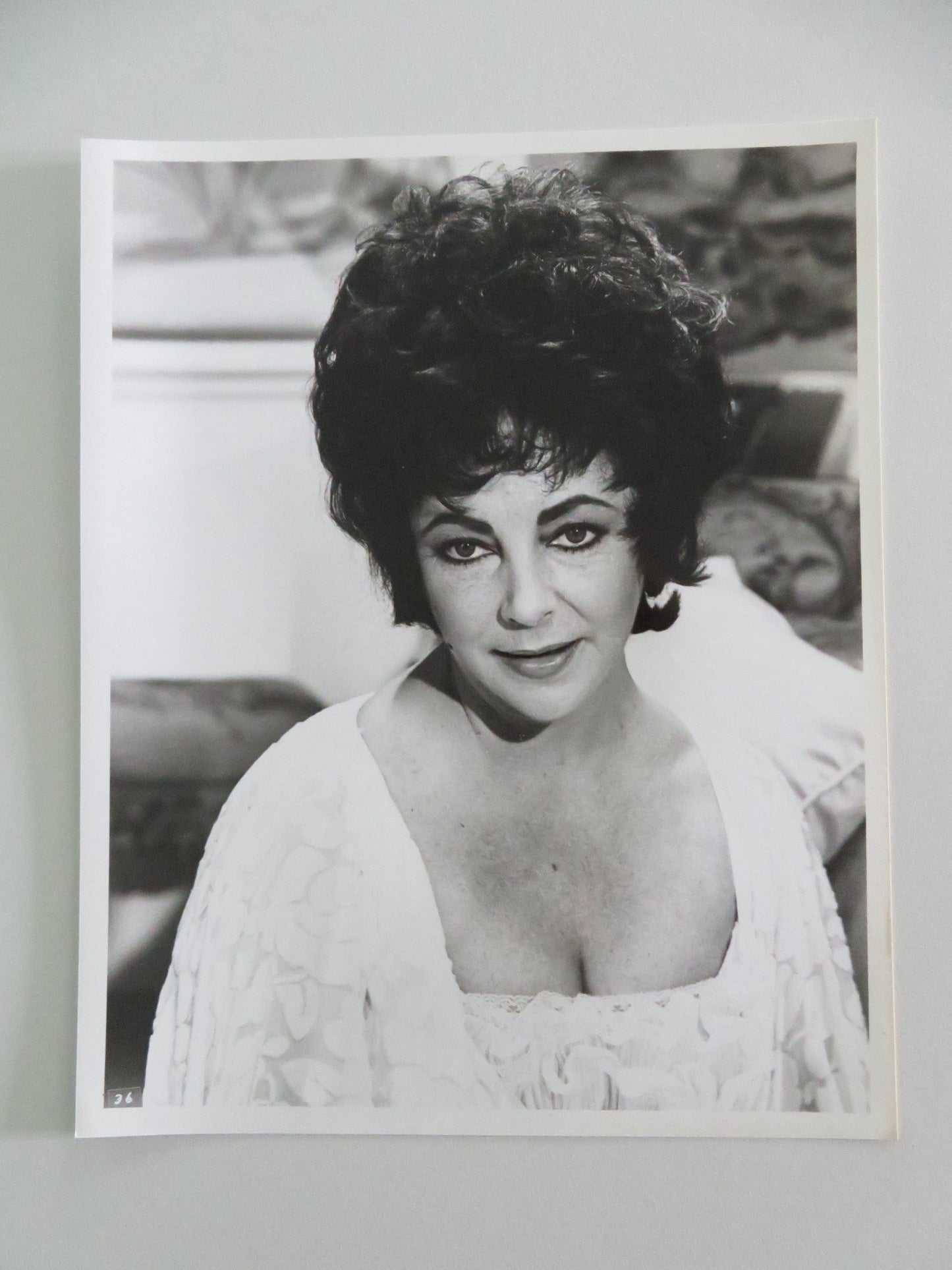 THE MIRROR CRACK'D MOVIE STILL PHOTO LOT OF 6 ANGELA LANSBURY E. TAYLOR 1980 Movie posters