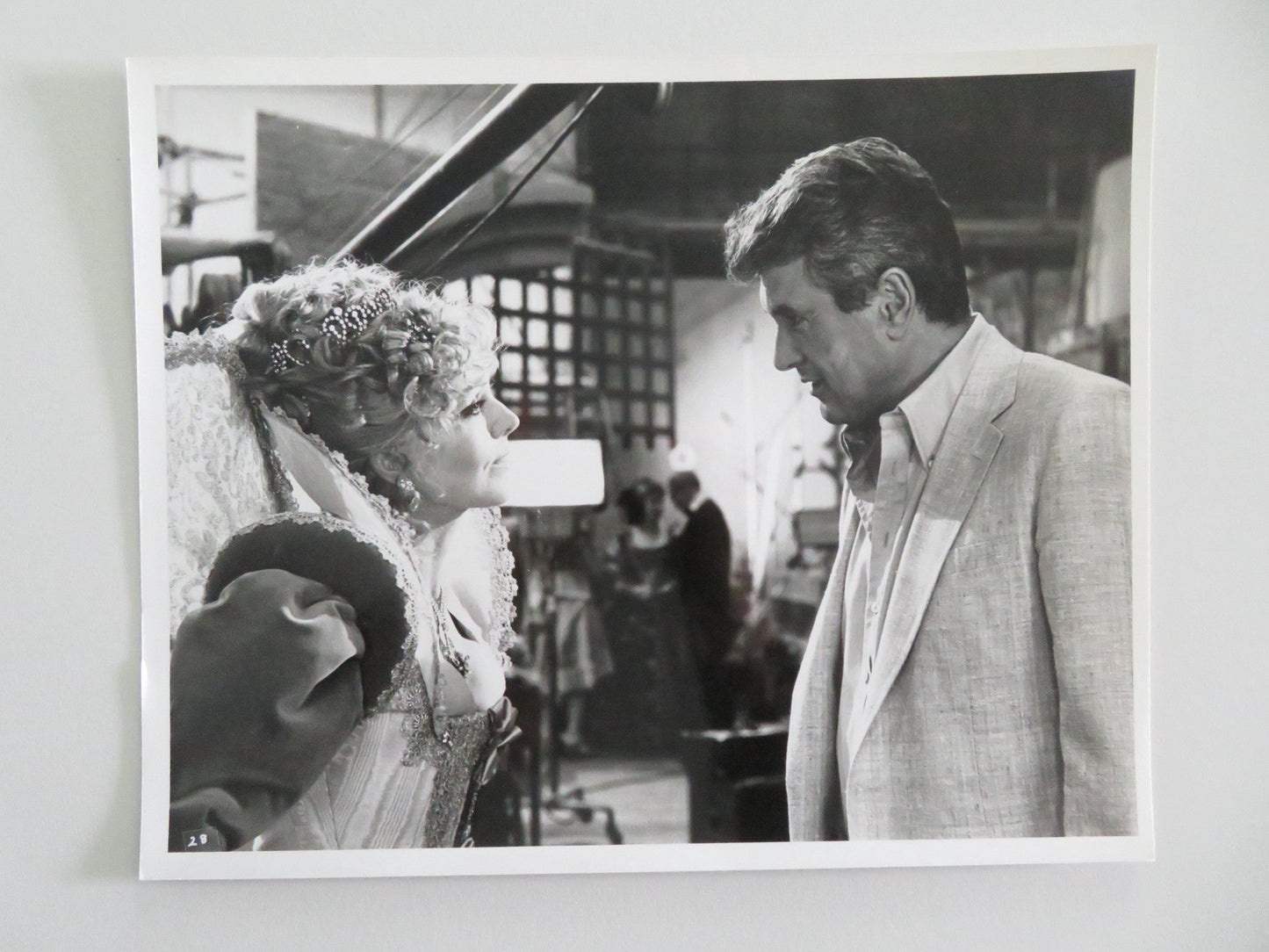 THE MIRROR CRACK'D MOVIE STILL PHOTO LOT OF 6 ANGELA LANSBURY E. TAYLOR 1980 Movie posters