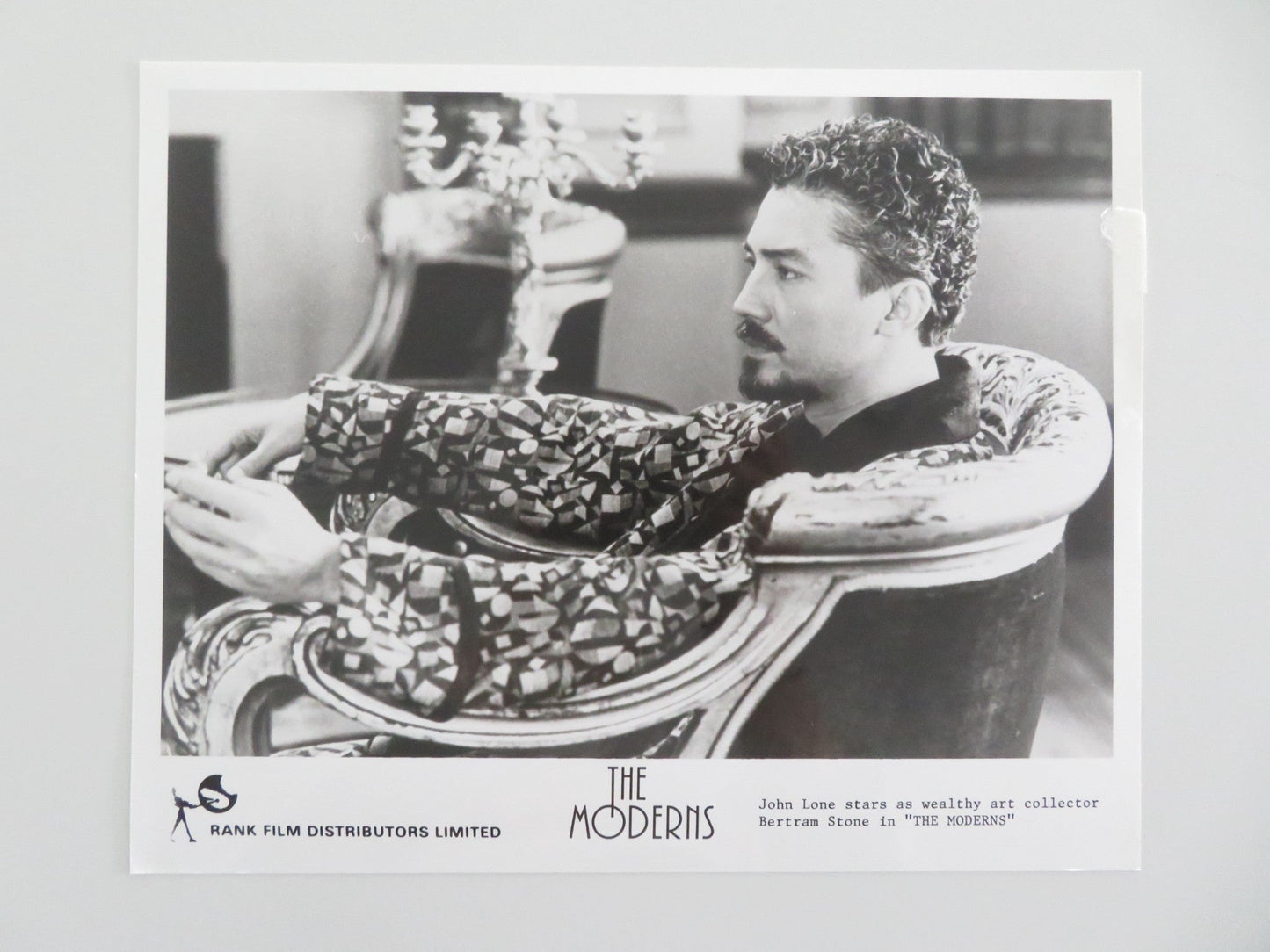 THE MODERNS - B MOVIE STILL PHOTO JOHN LONE 1988 Movie posters