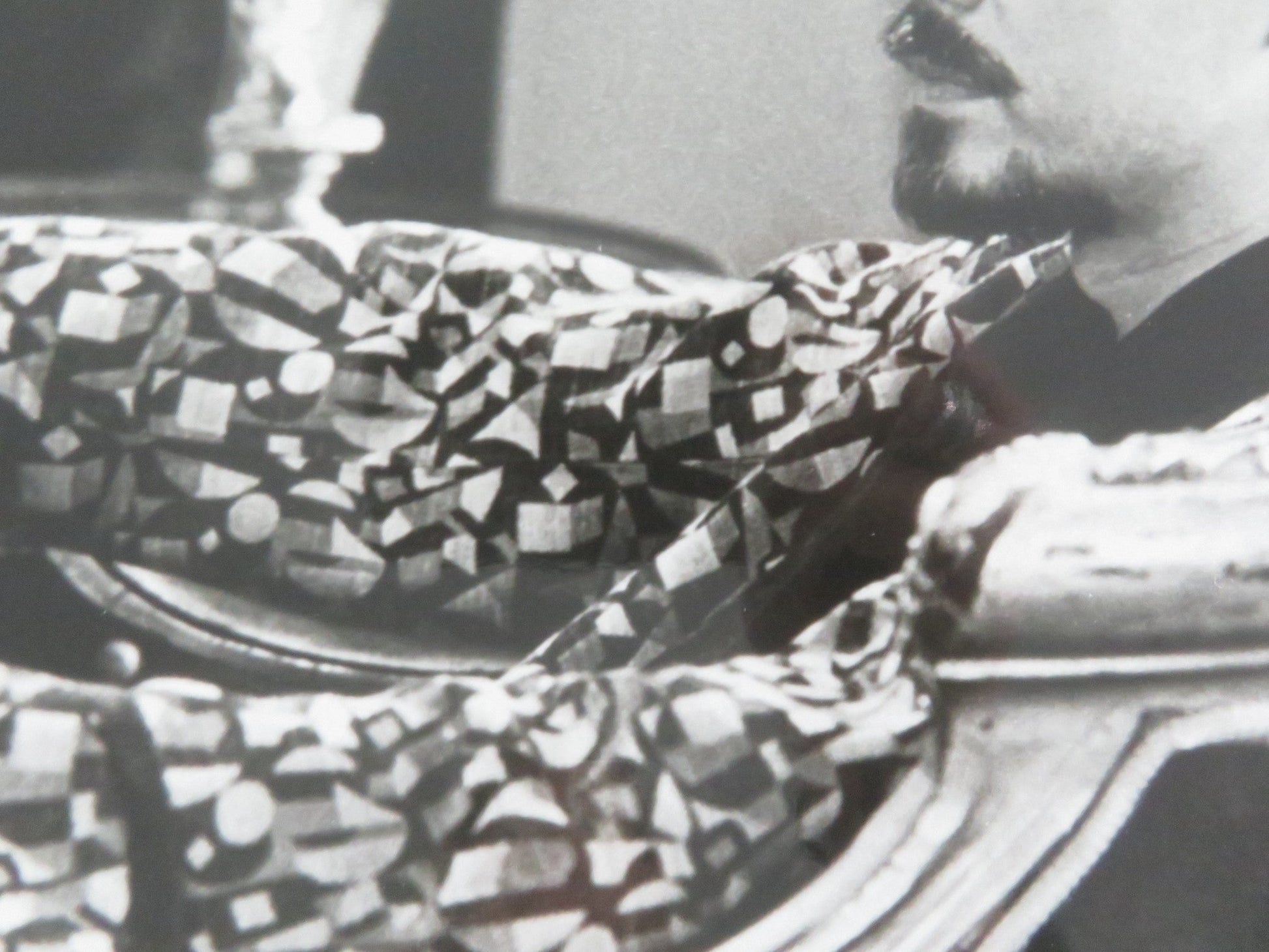 THE MODERNS - B MOVIE STILL PHOTO JOHN LONE 1988 Movie posters