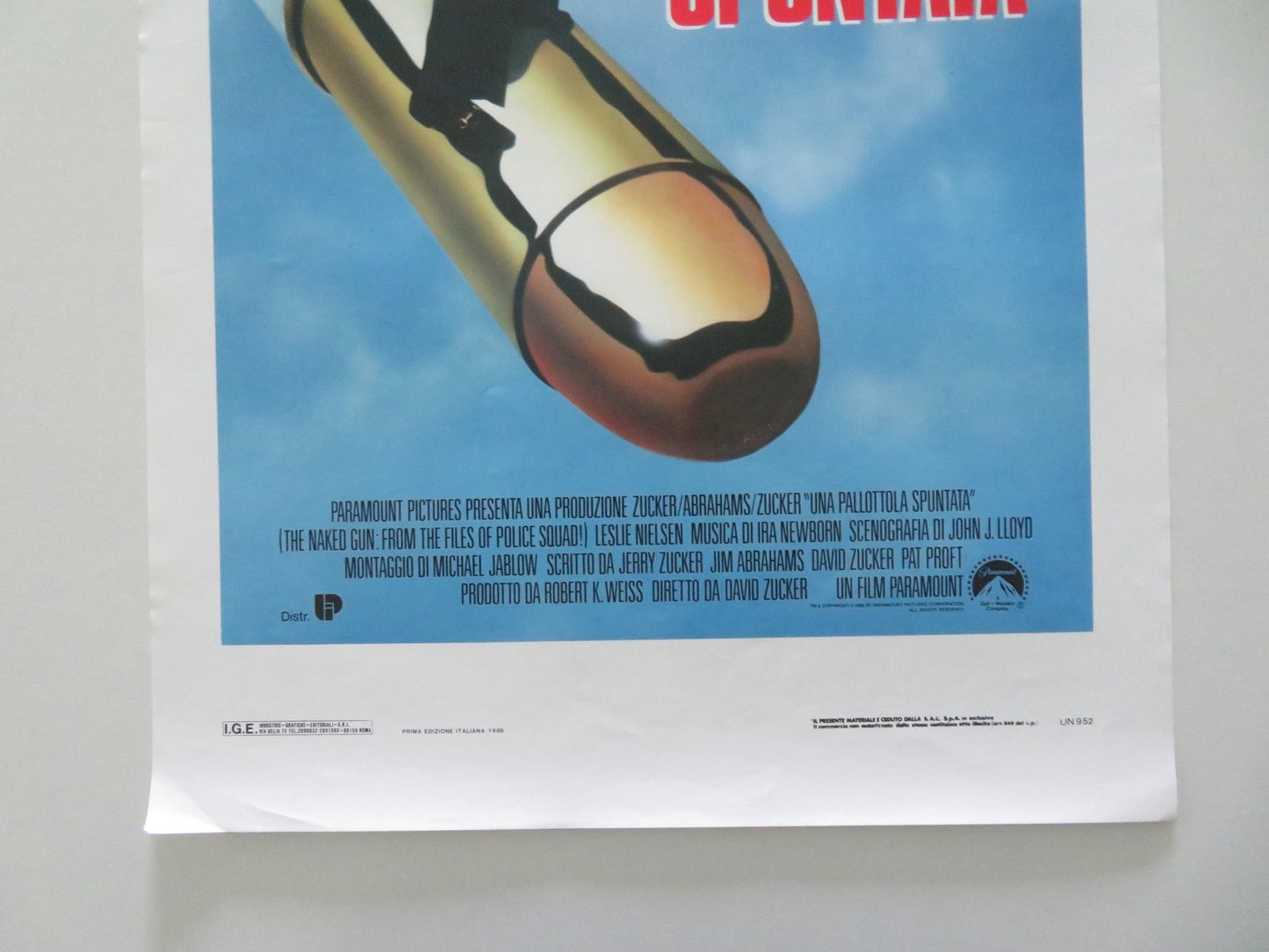THE NAKED GUN: FROM THE FILES OF POLICE SQUAD! ITALIAN LOCANDINA POSTER 1989 Movie posters