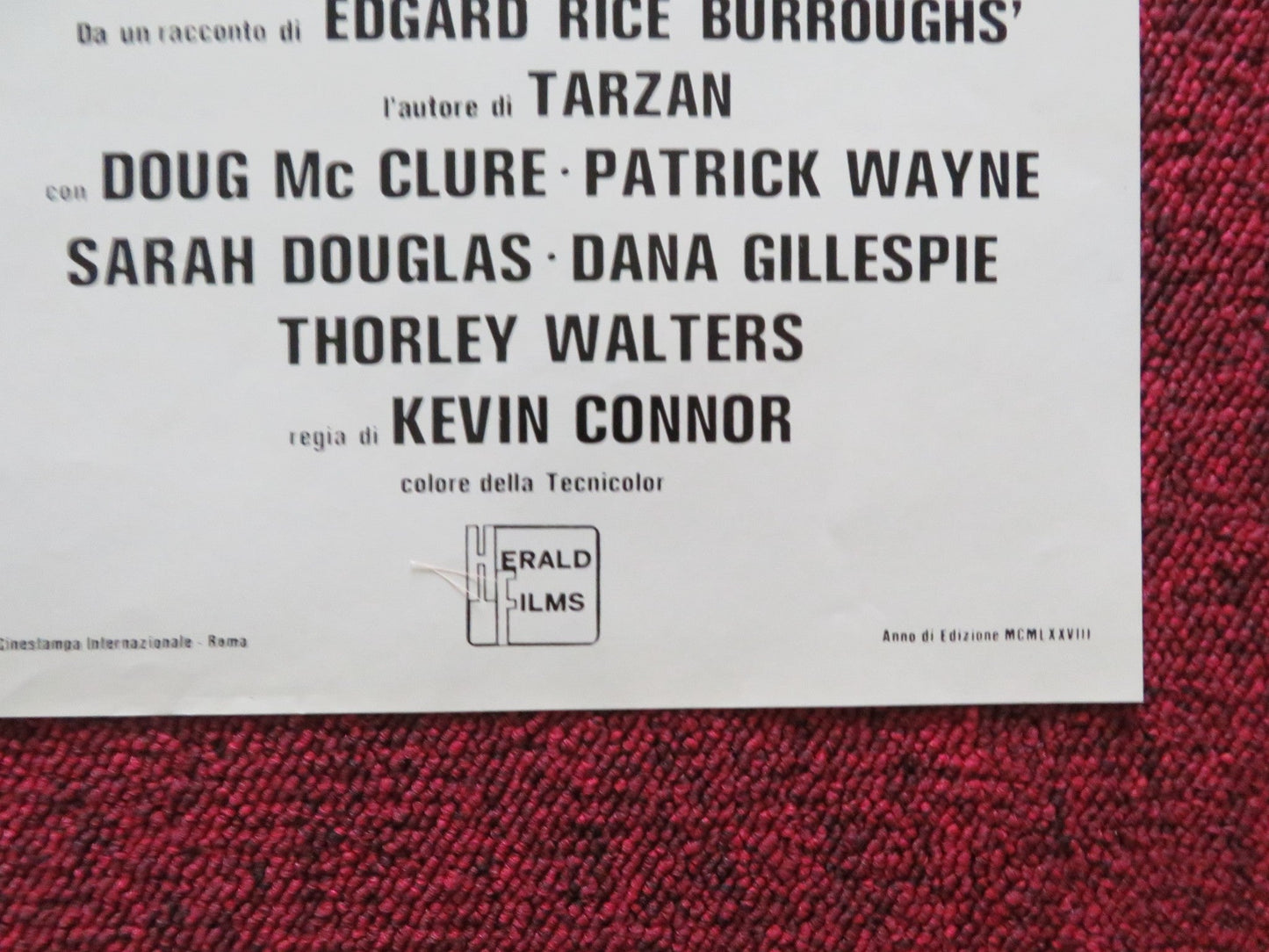 THE PEOPLE THAT TIME FORGOT - B ITALIAN FOTOBUSTA POSTER DOUG MCCLURE 1978 Rendezvous Cinema Movie posters